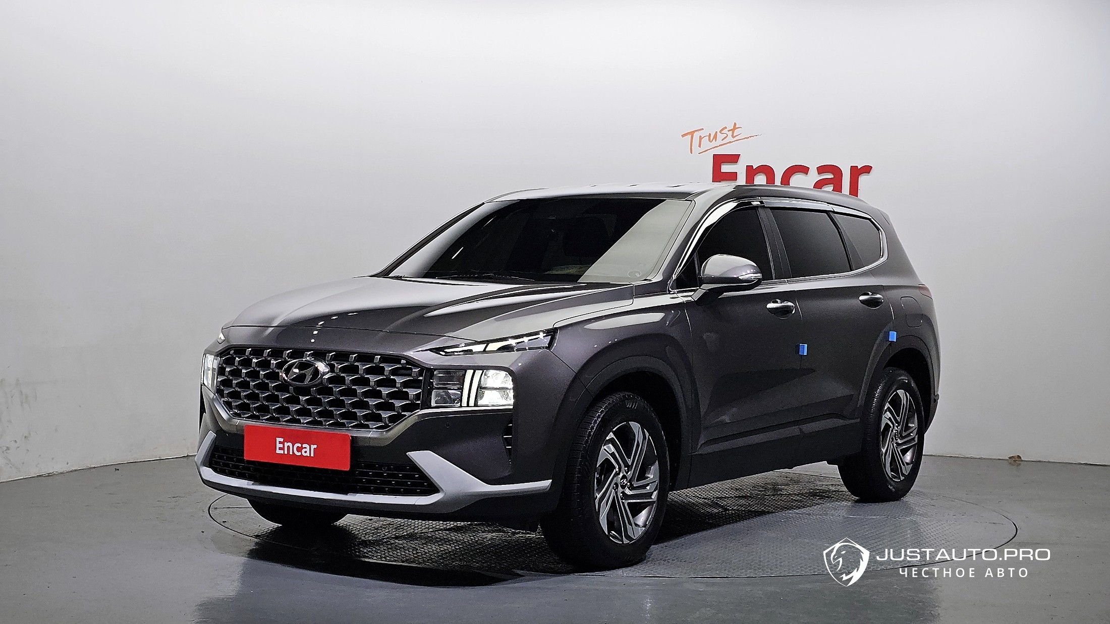 Автомобиль Hyundai Santafe