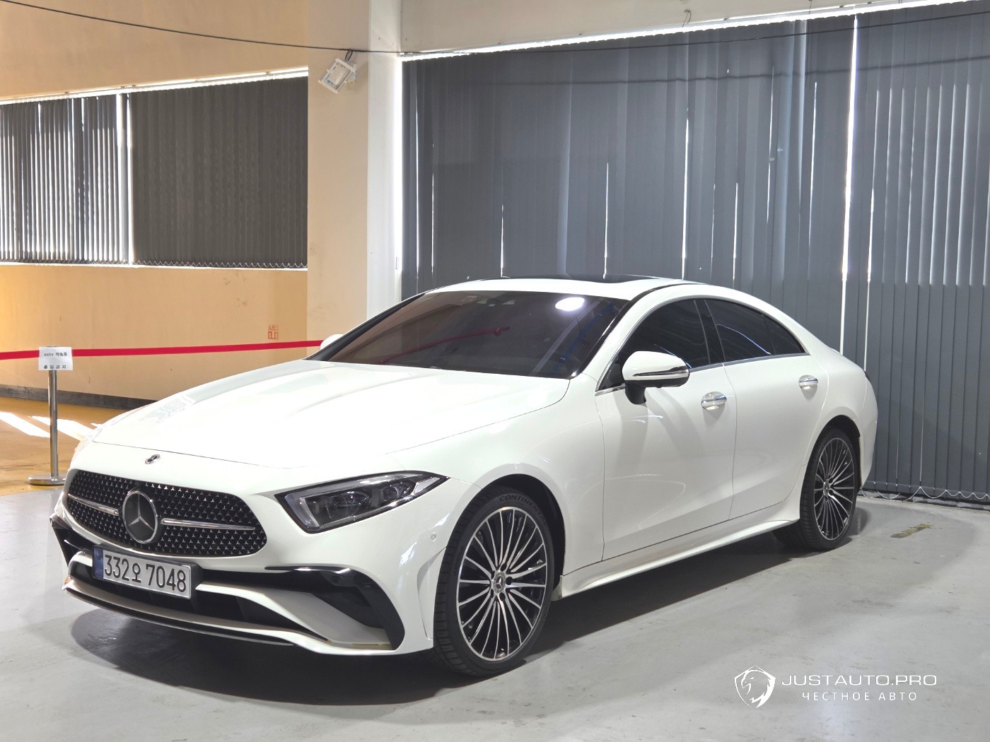 Автомобиль Mercedes-Benz CLS-Class