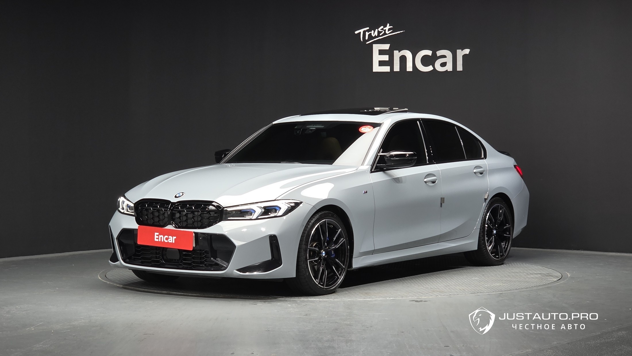 Автомобиль BMW 3-Series