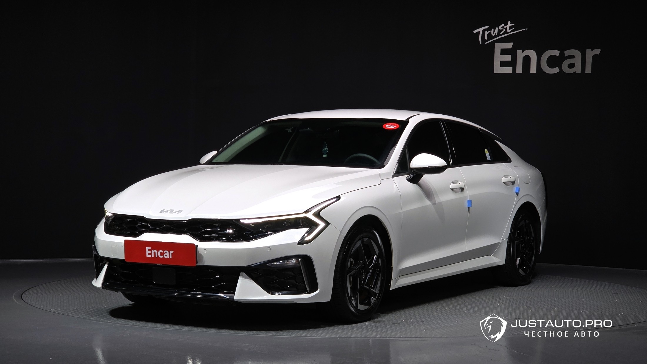 Автомобиль Kia K5