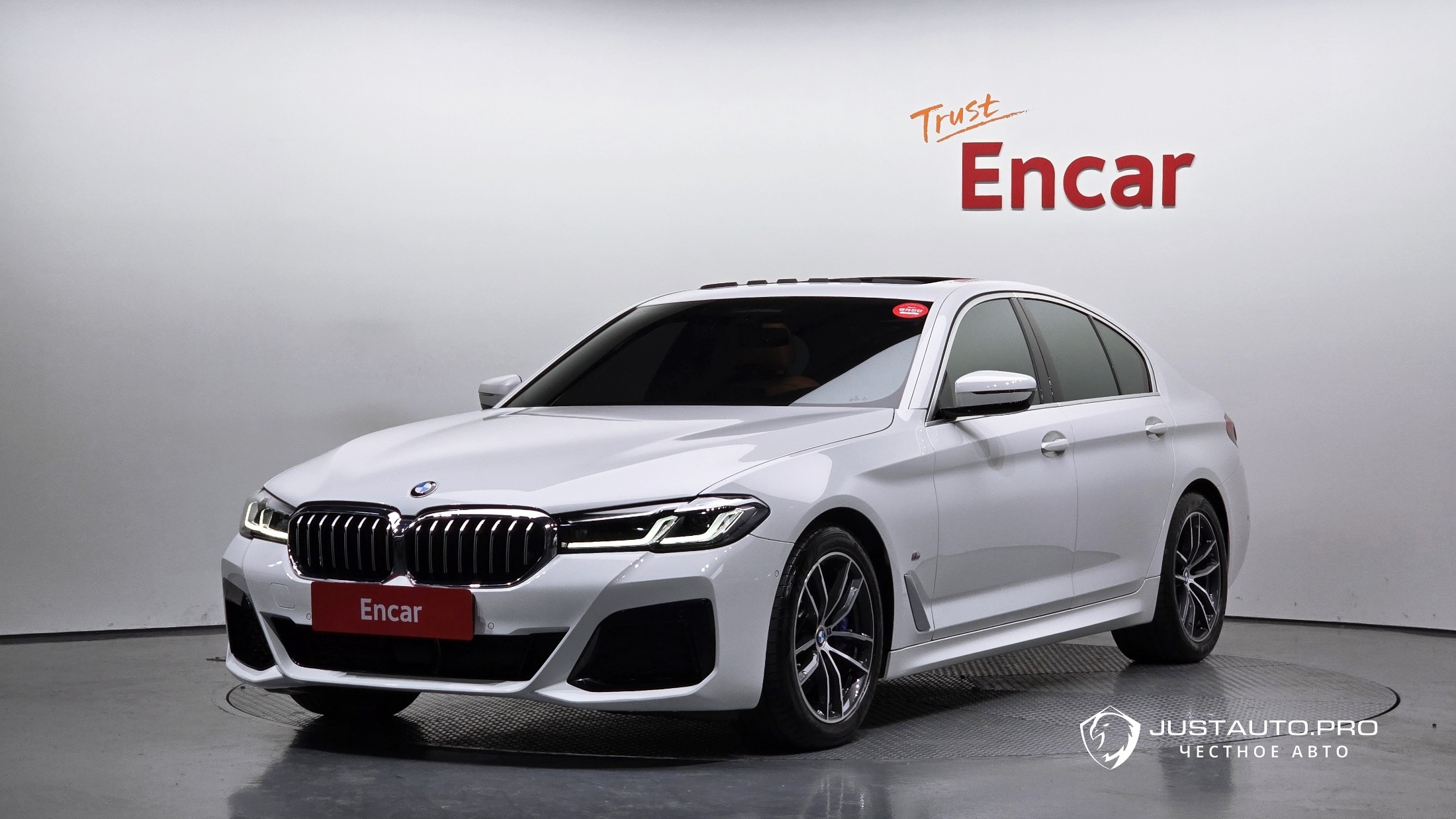 Автомобиль BMW 5-Series