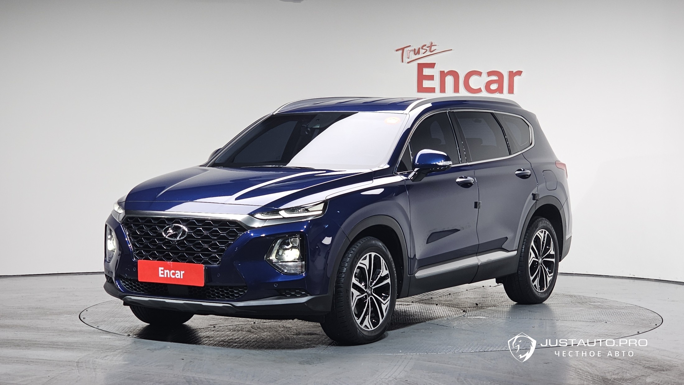 Автомобиль Hyundai Santafe