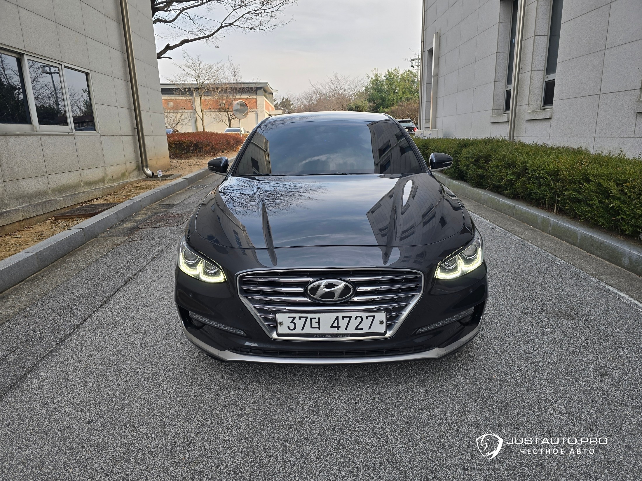 Автомобиль Hyundai Grandeur
