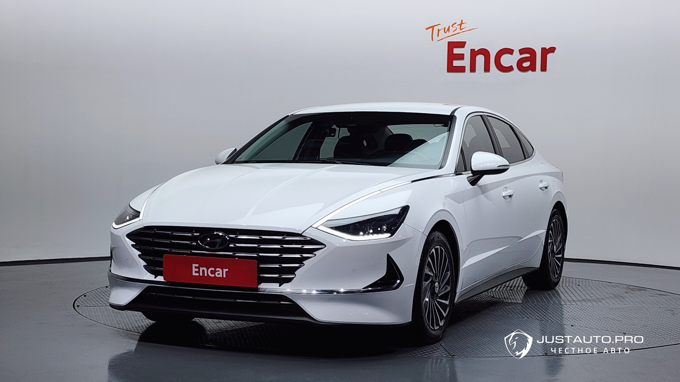 Автомобиль Hyundai Sonata