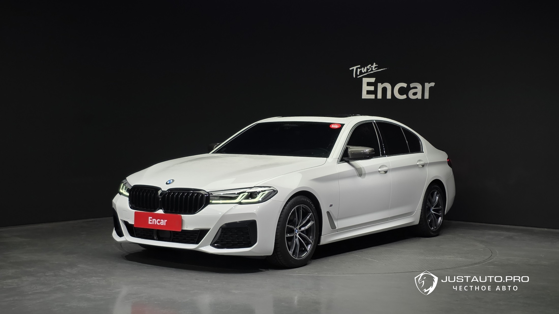 Автомобиль BMW 5-Series