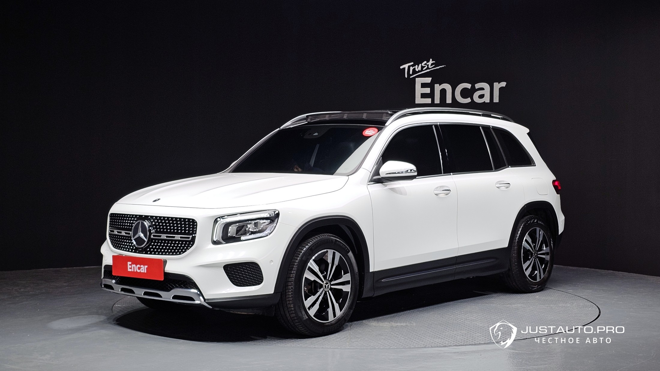 Автомобиль Mercedes-Benz GLB-Class