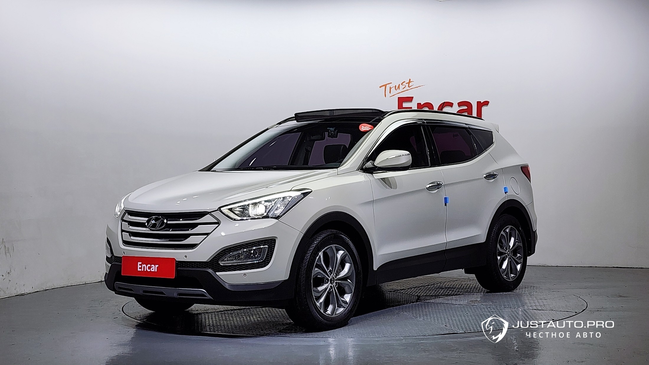 Автомобиль Hyundai Santafe
