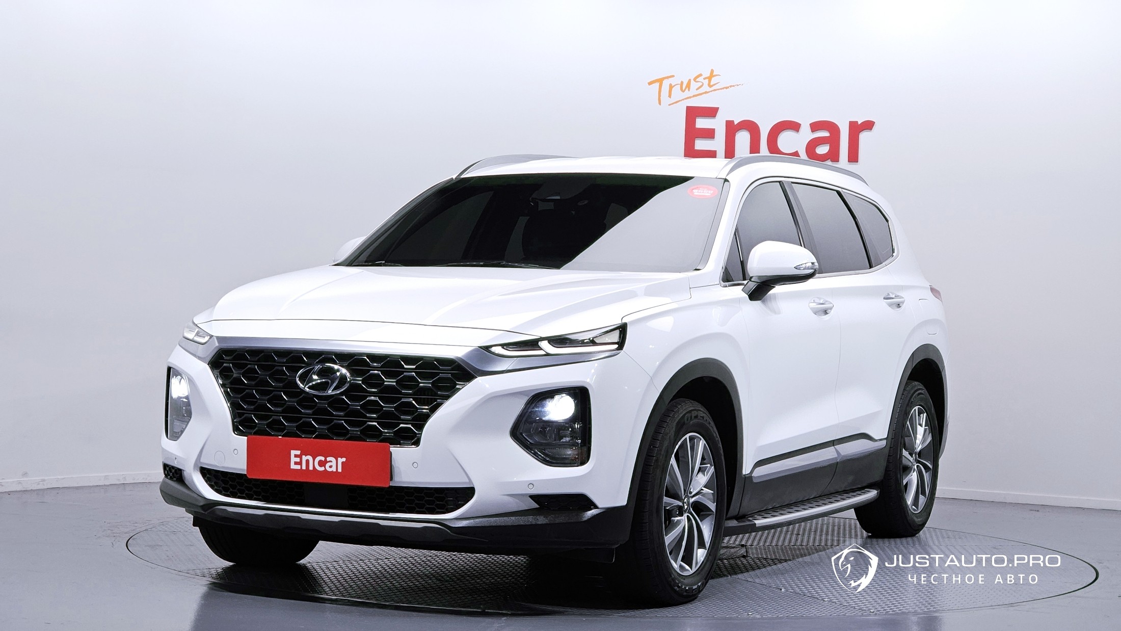 Автомобиль Hyundai Santafe