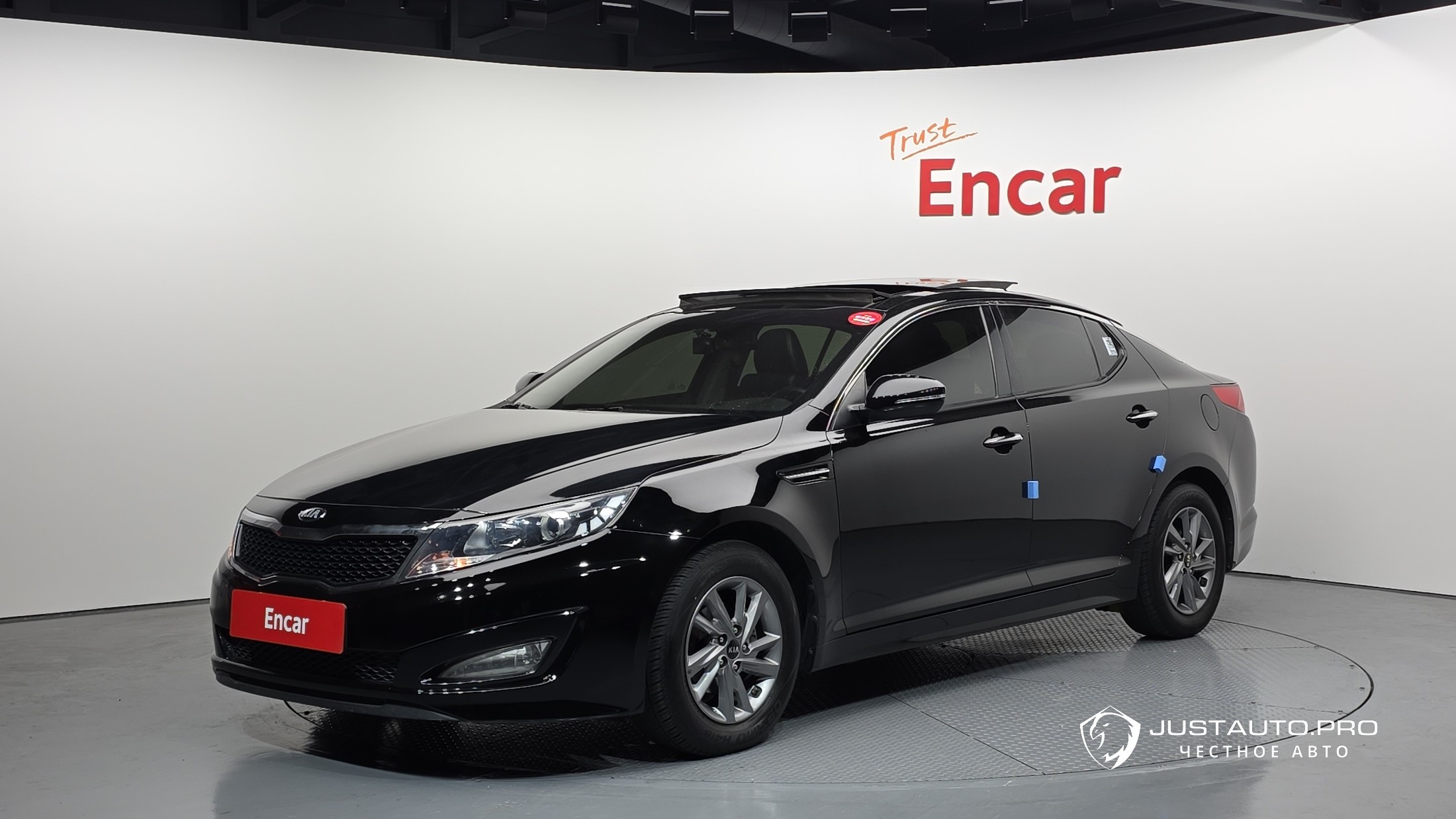 Автомобиль Kia K5
