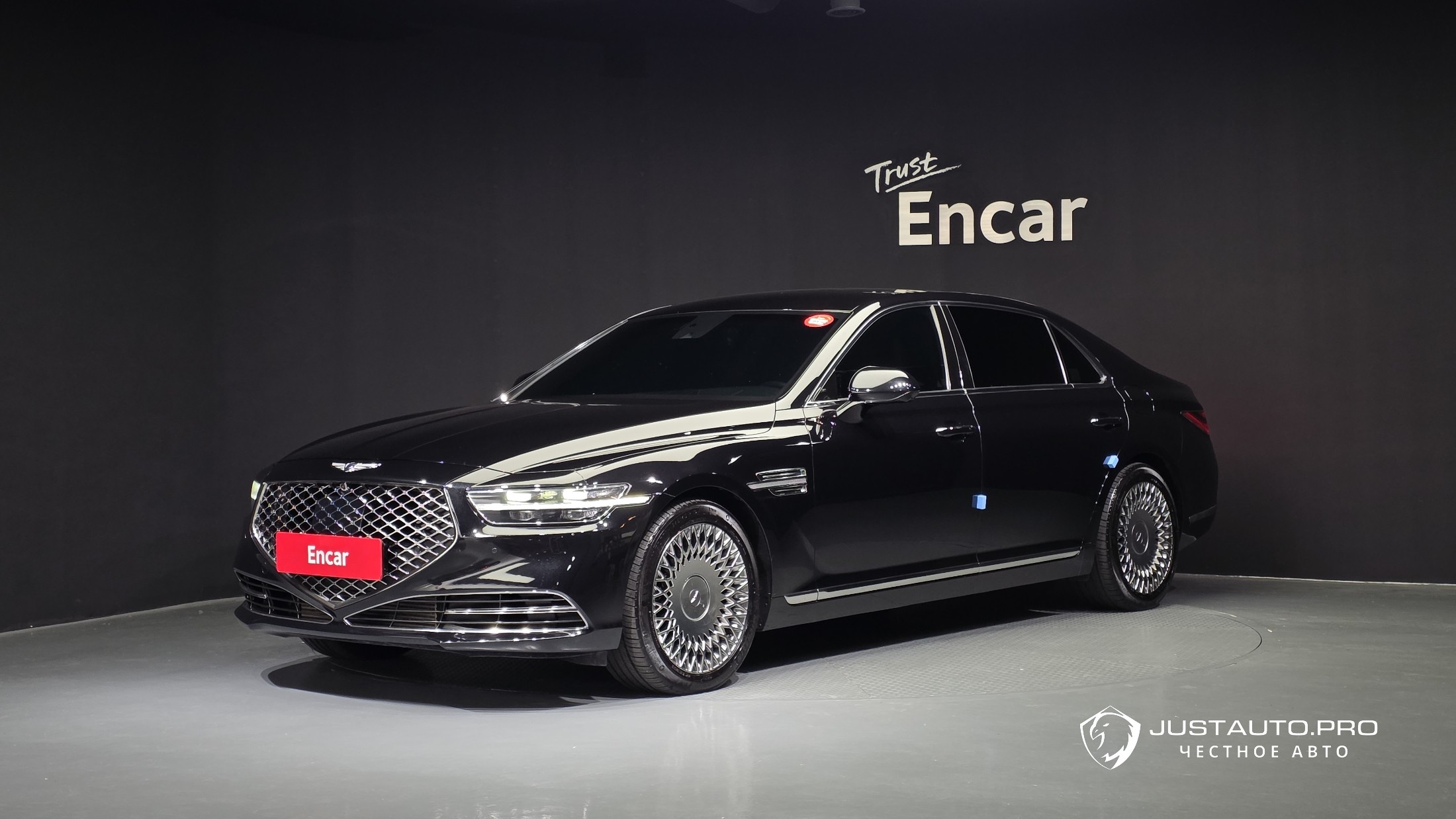 Автомобиль Genesis G90