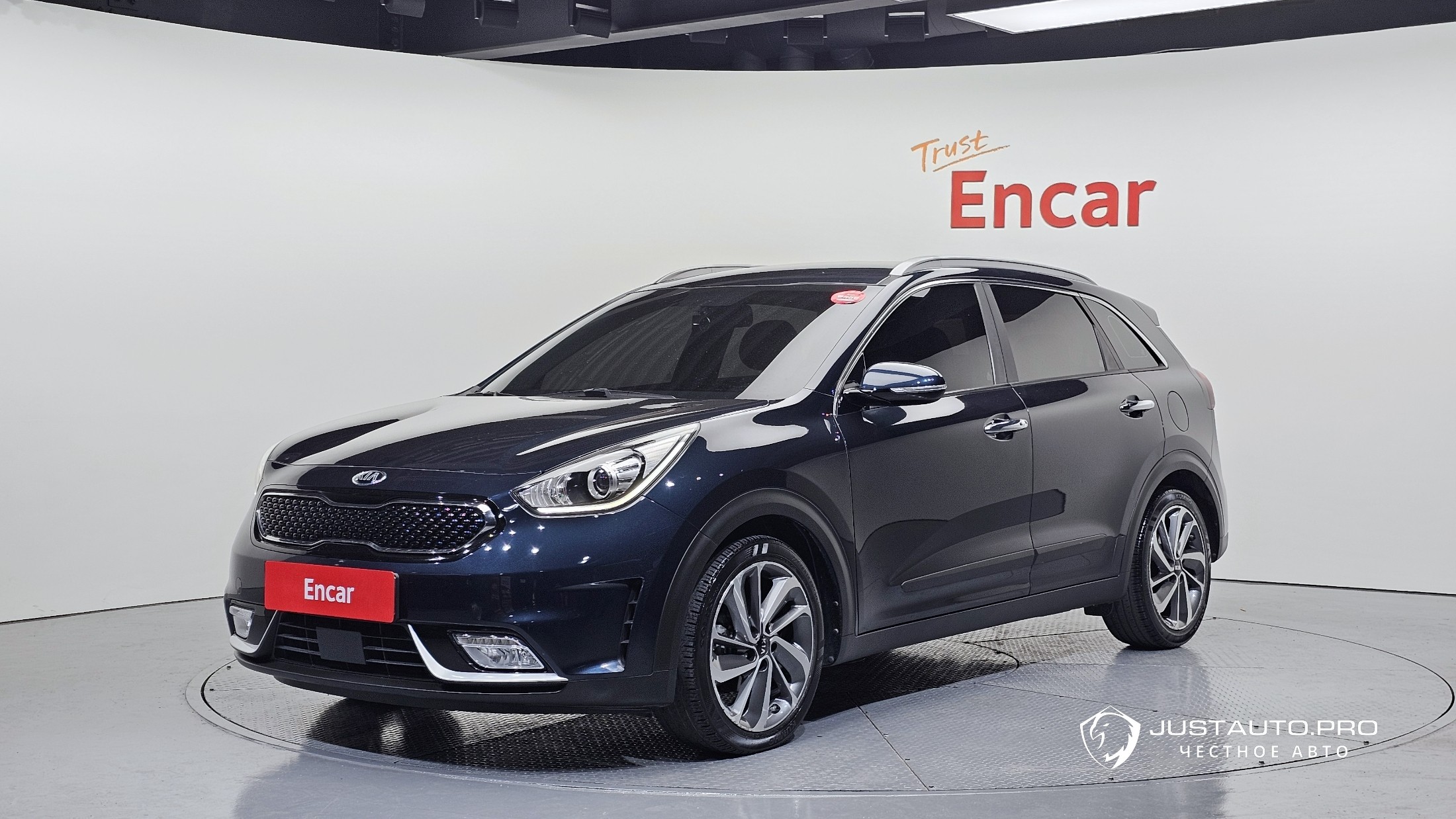 Автомобиль Kia Niro