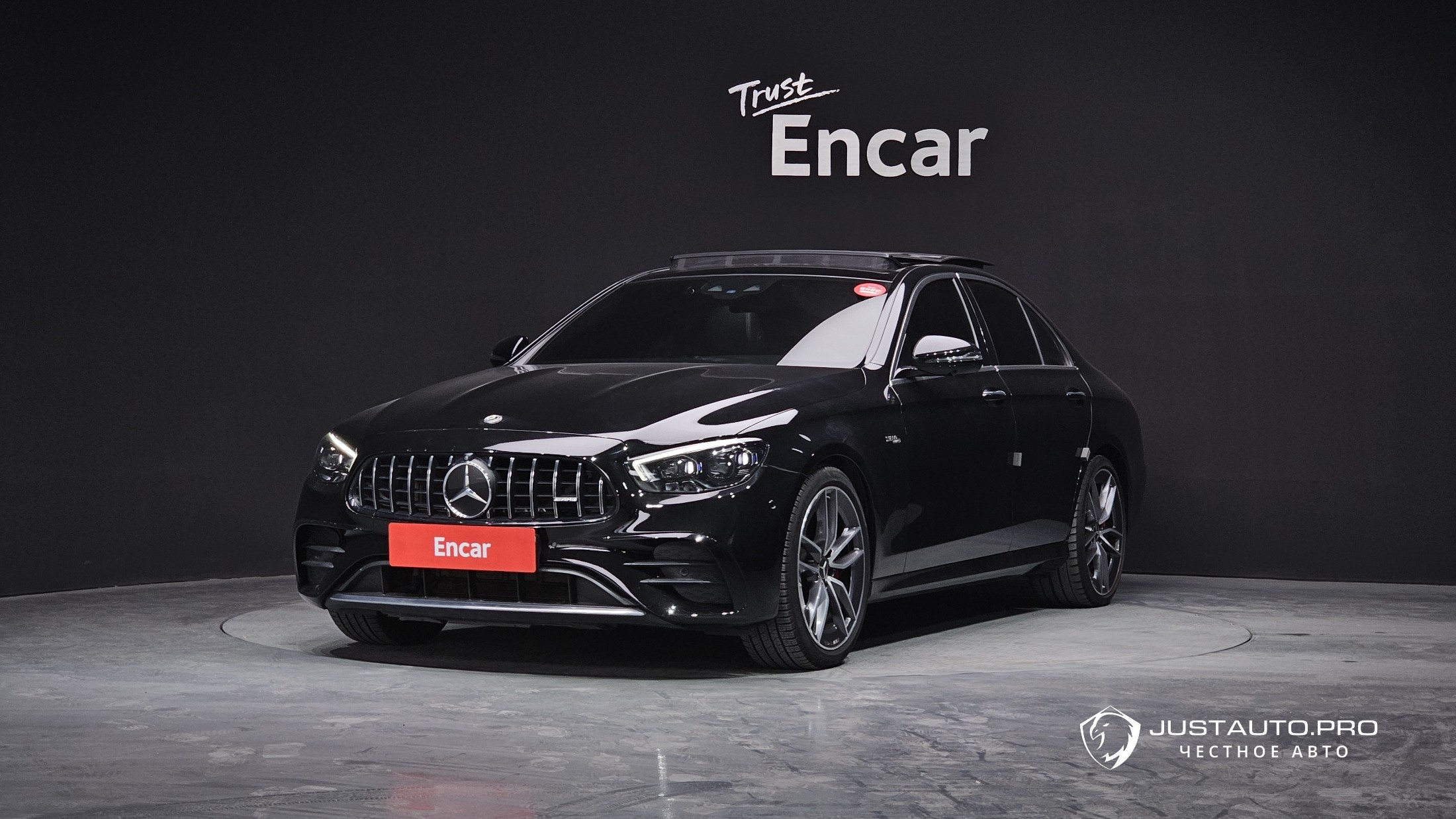 Автомобиль Mercedes-Benz E-Class