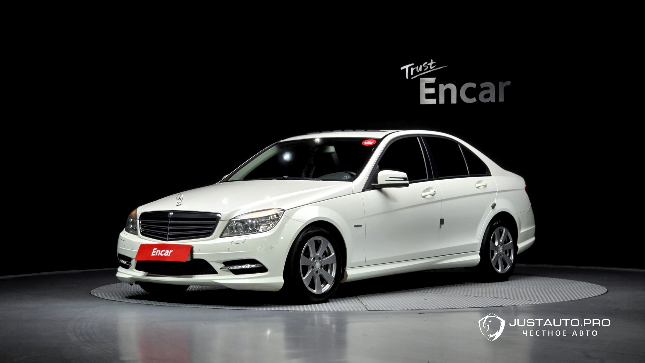 Автомобиль Mercedes-Benz C-Class