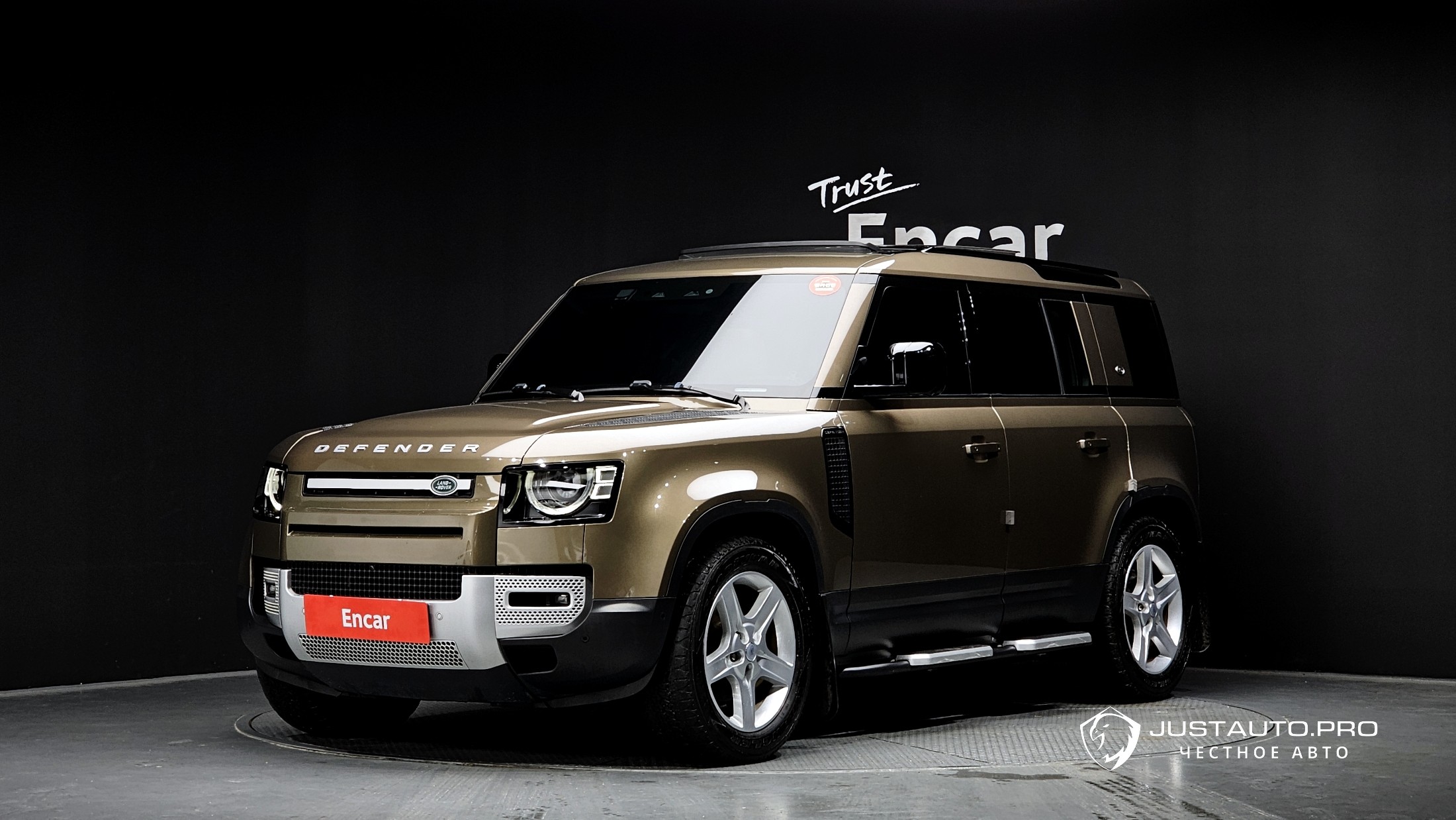 Автомобиль Land Rover Defender