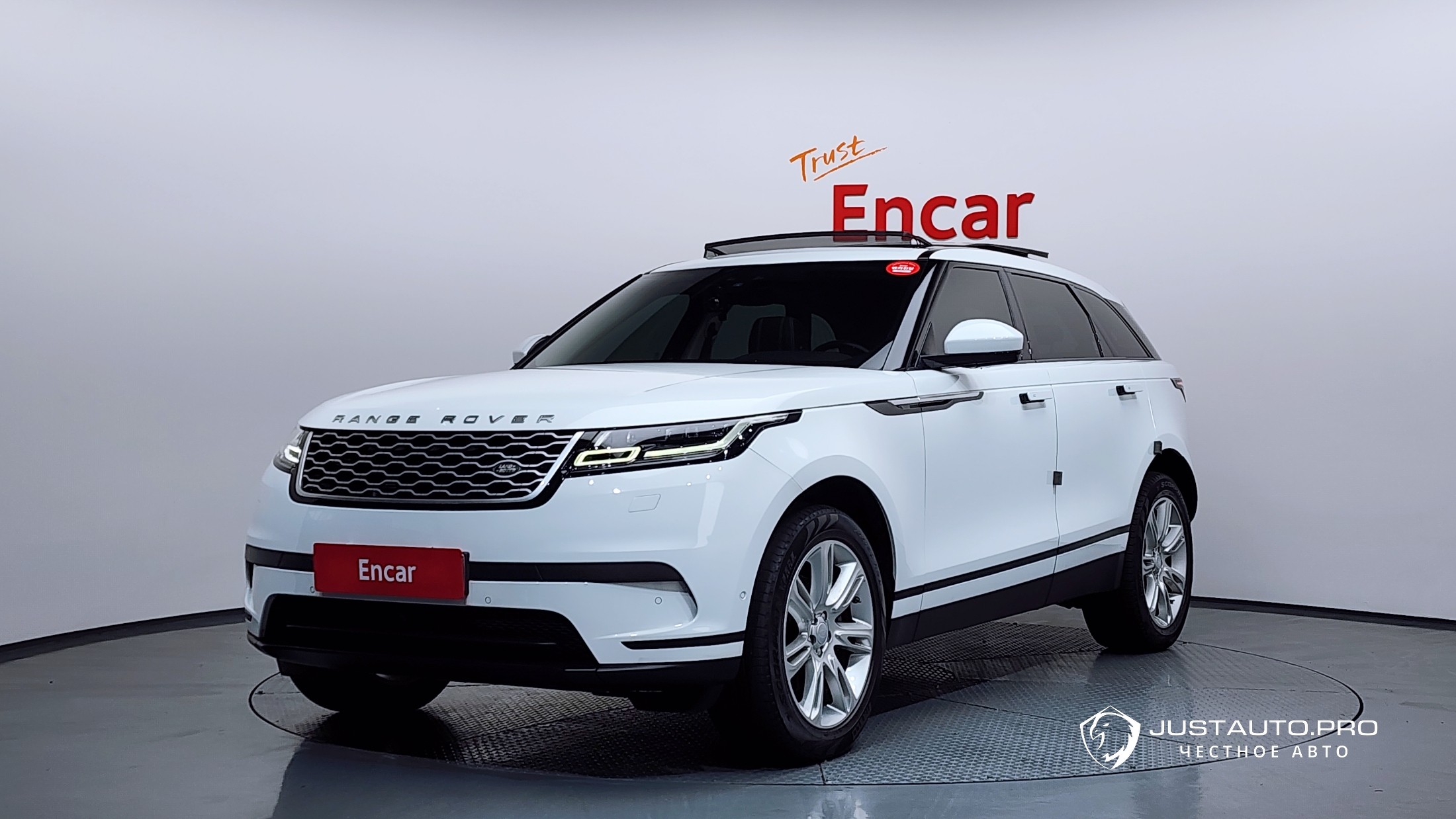 Автомобиль Land Rover Range Rover Velar