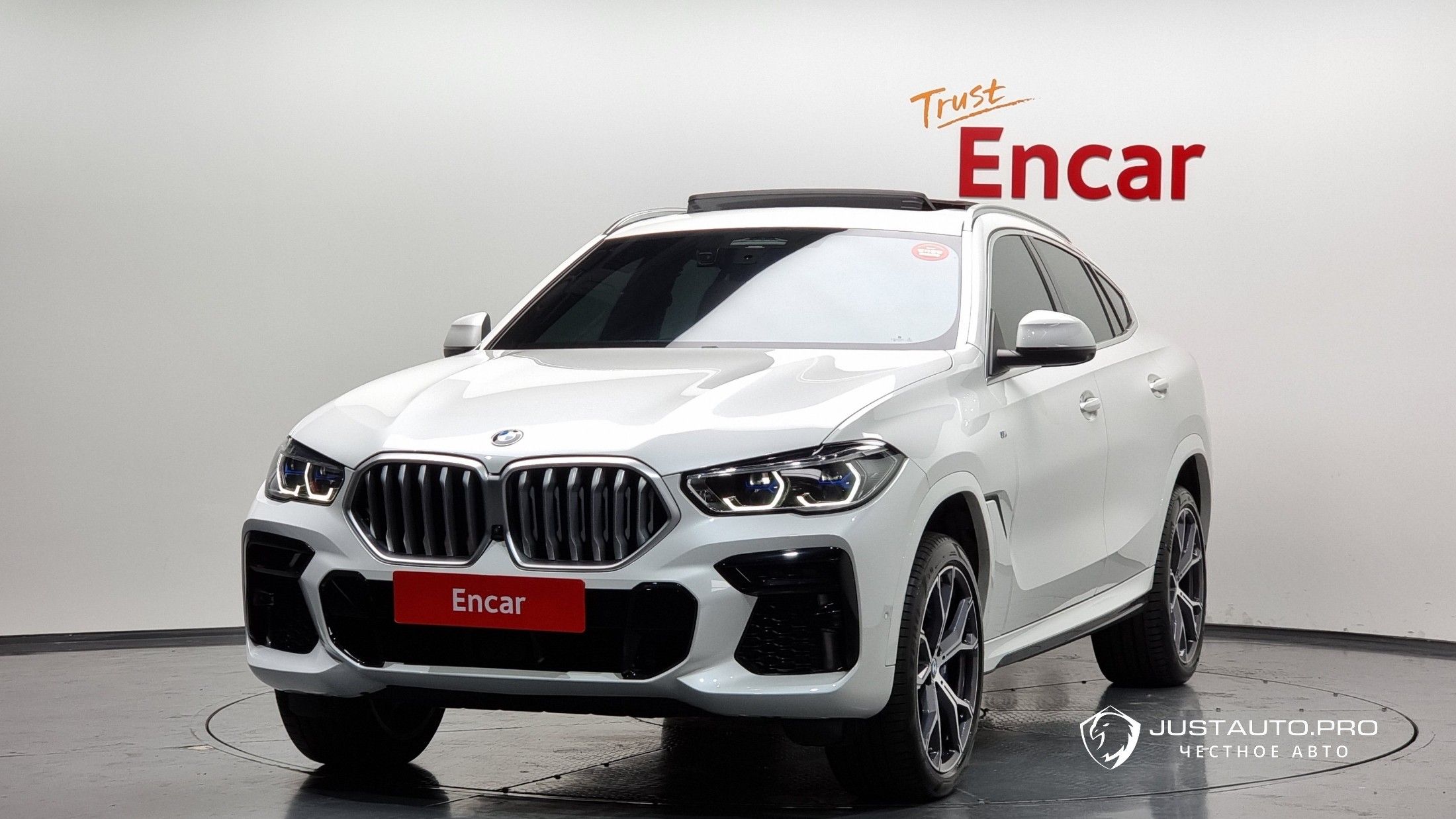 Автомобиль BMW X6