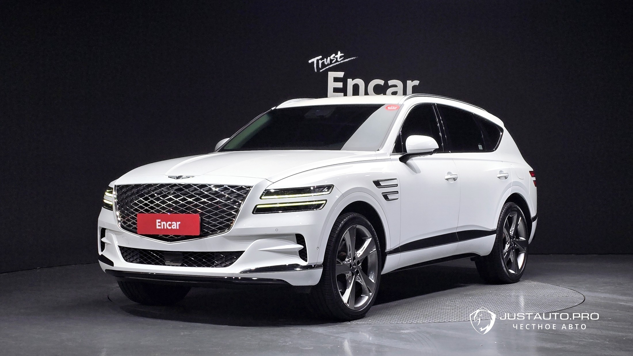 Автомобиль Genesis GV80