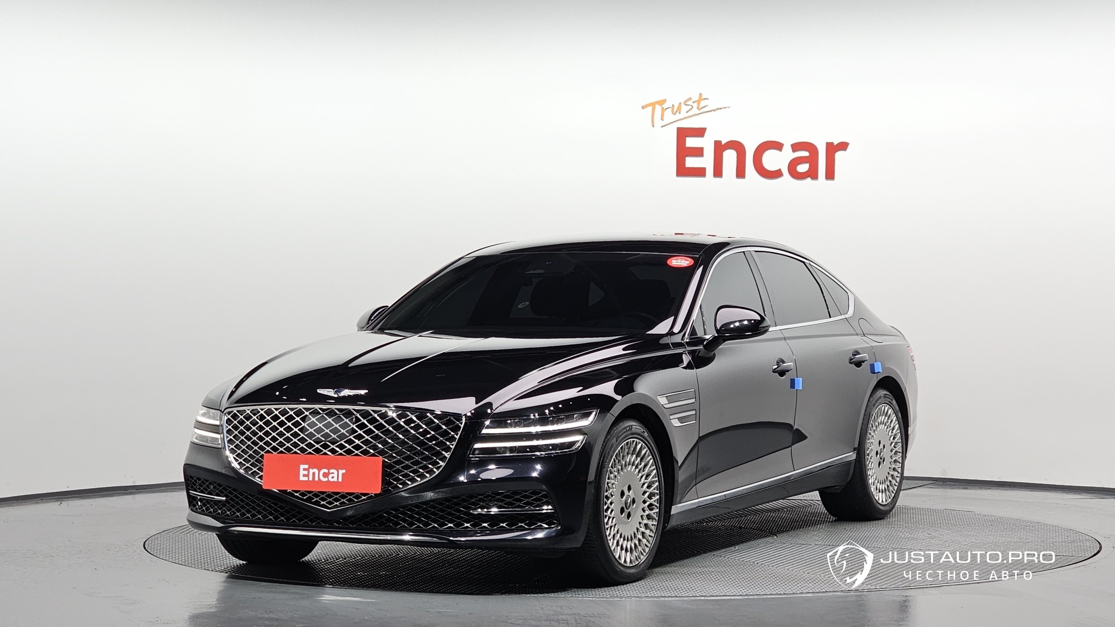 Автомобиль Genesis G80