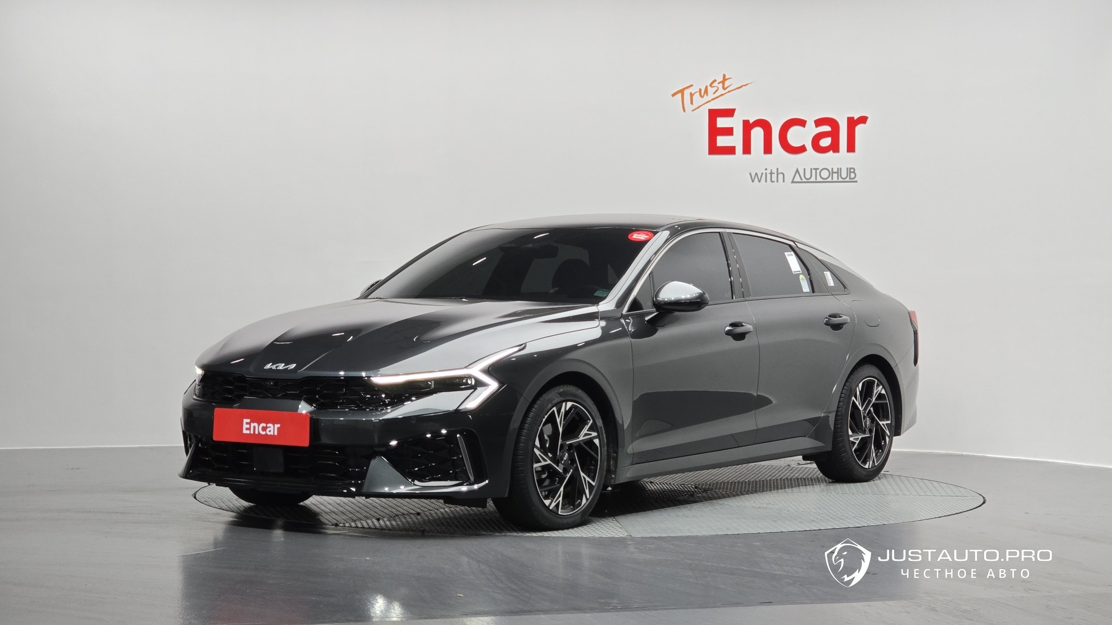 Автомобиль Kia K5