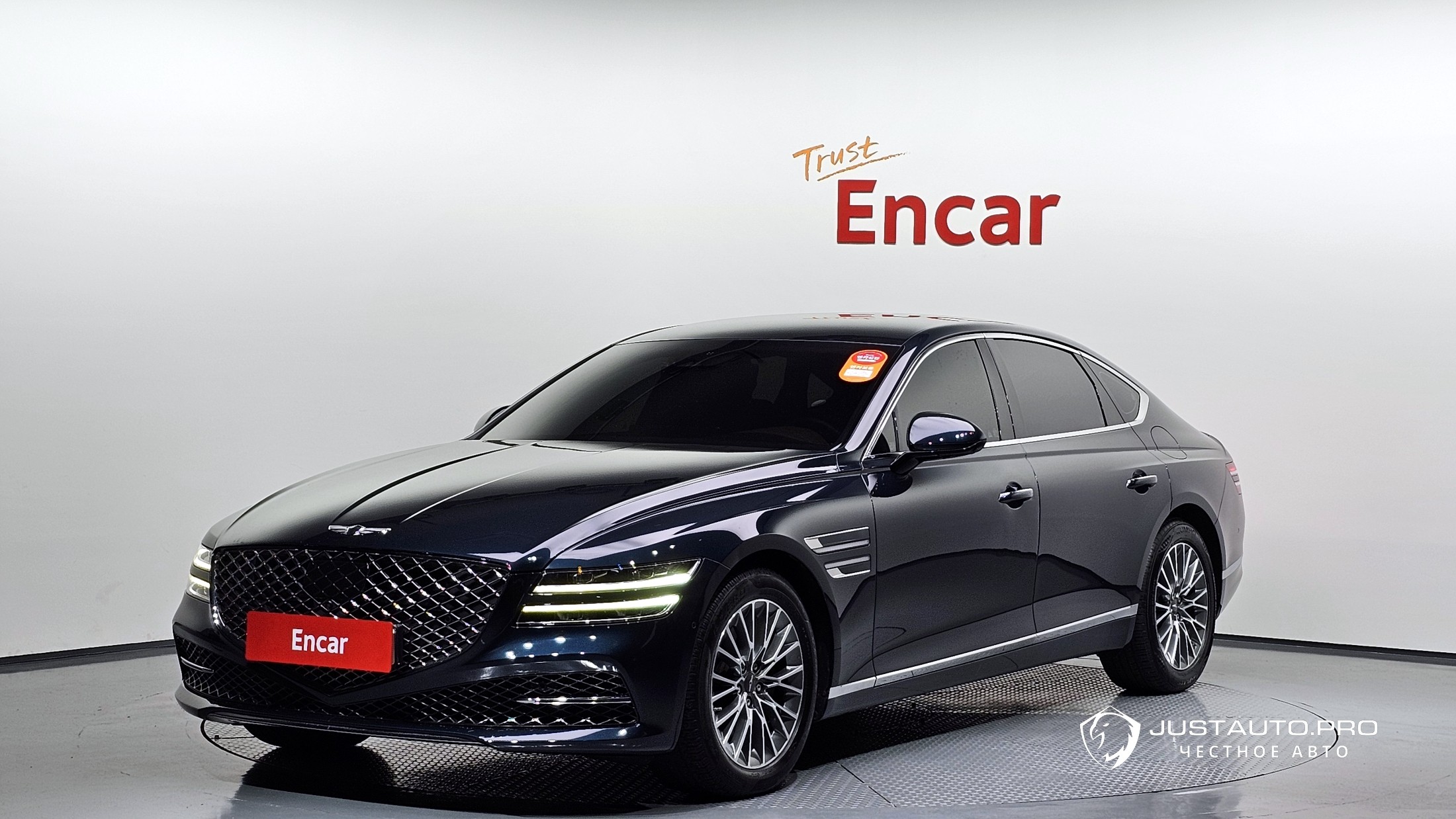 Автомобиль Genesis G80