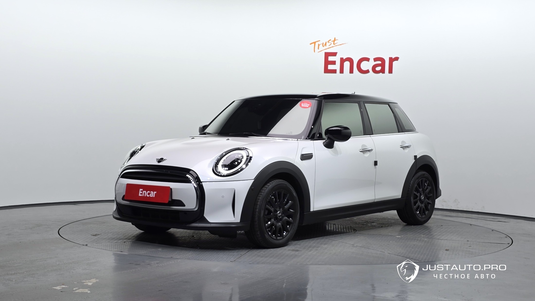 Автомобиль Mini Cooper