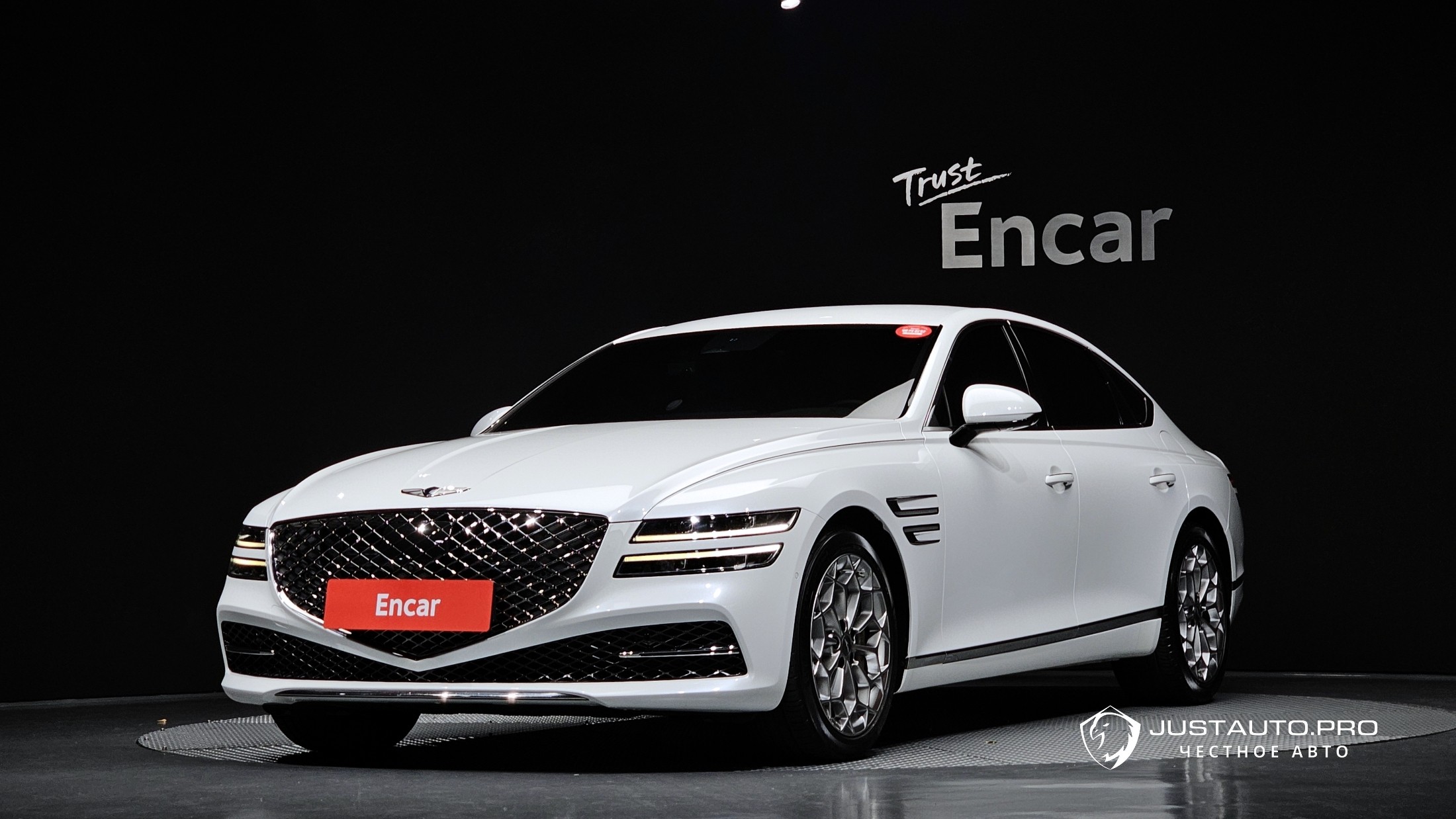 Автомобиль Genesis G80