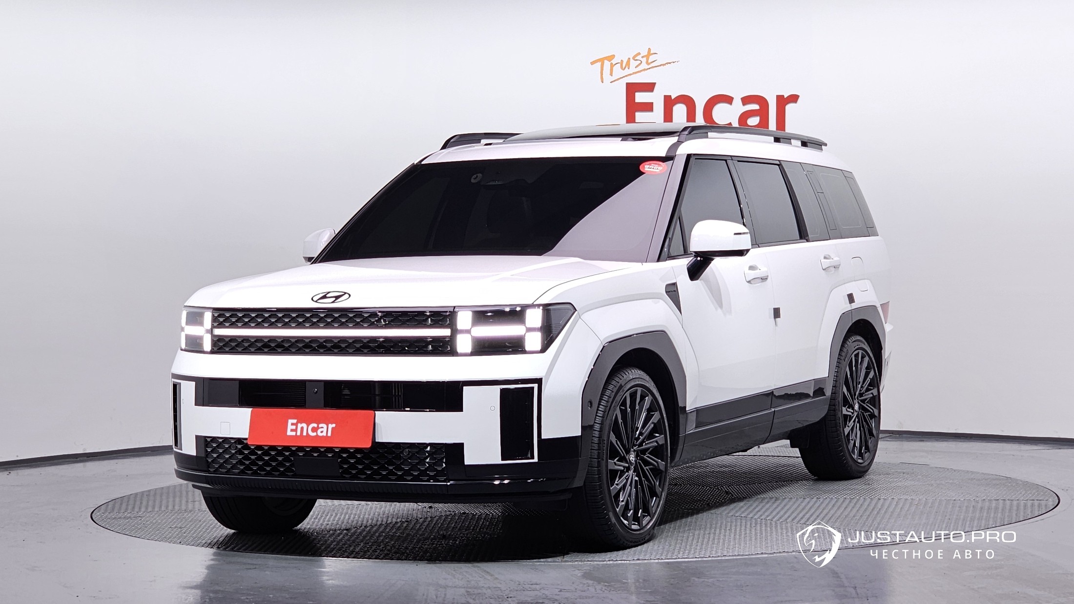 Автомобиль Hyundai Santafe