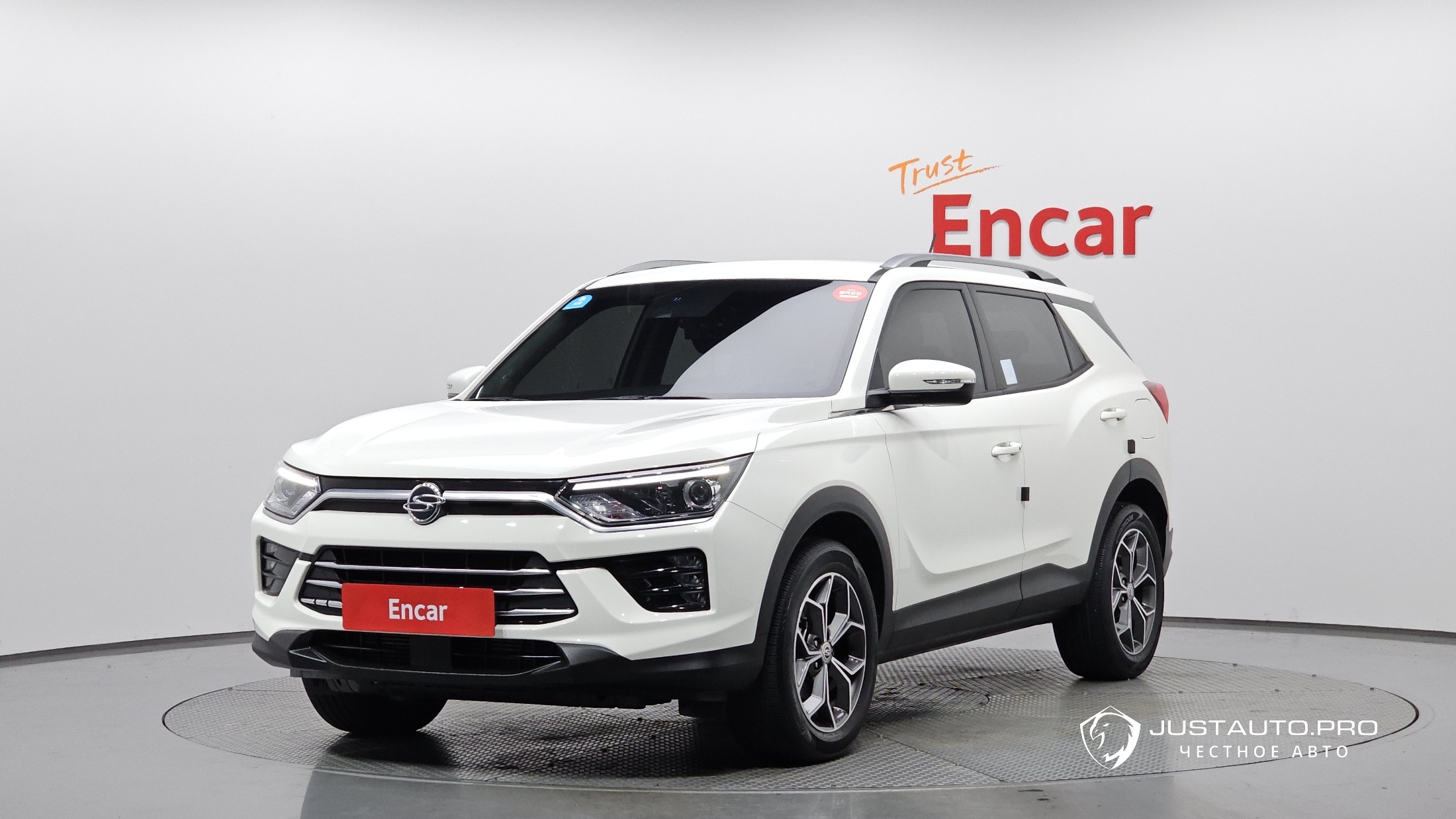 Автомобиль KG_Mobility_Ssangyong KORANDO