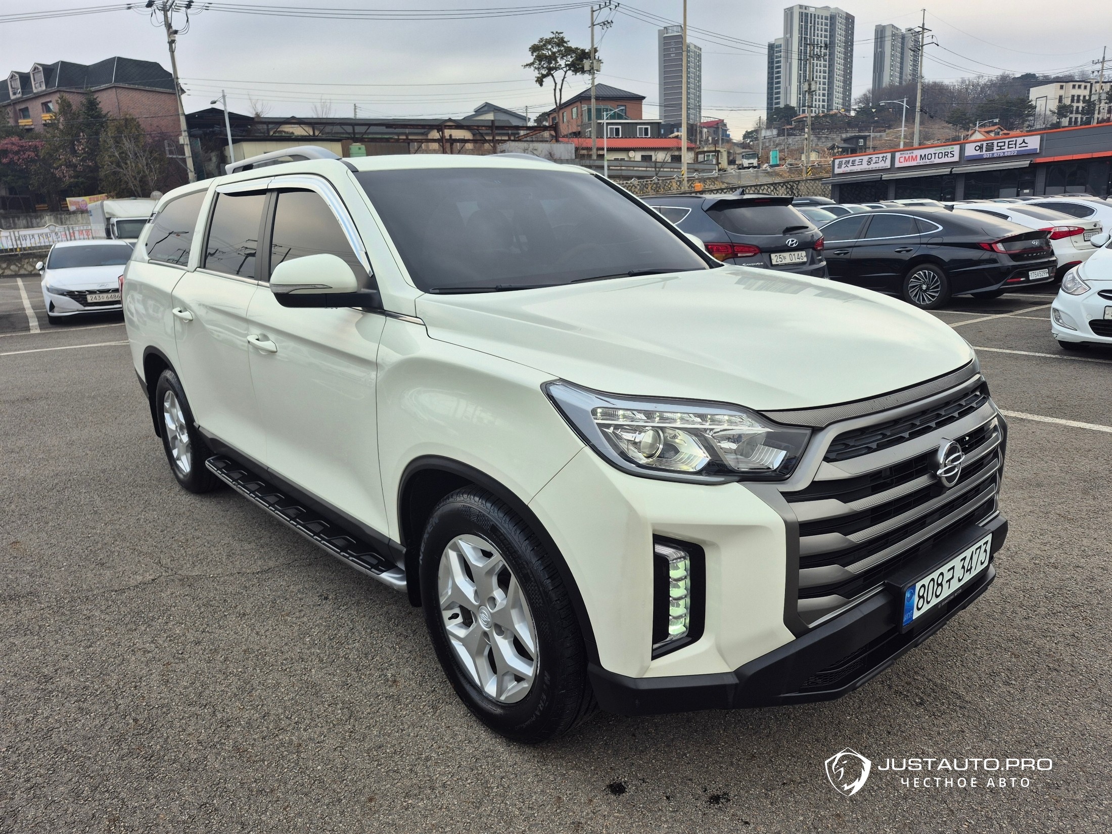 Автомобиль KG_Mobility_Ssangyong Rexton