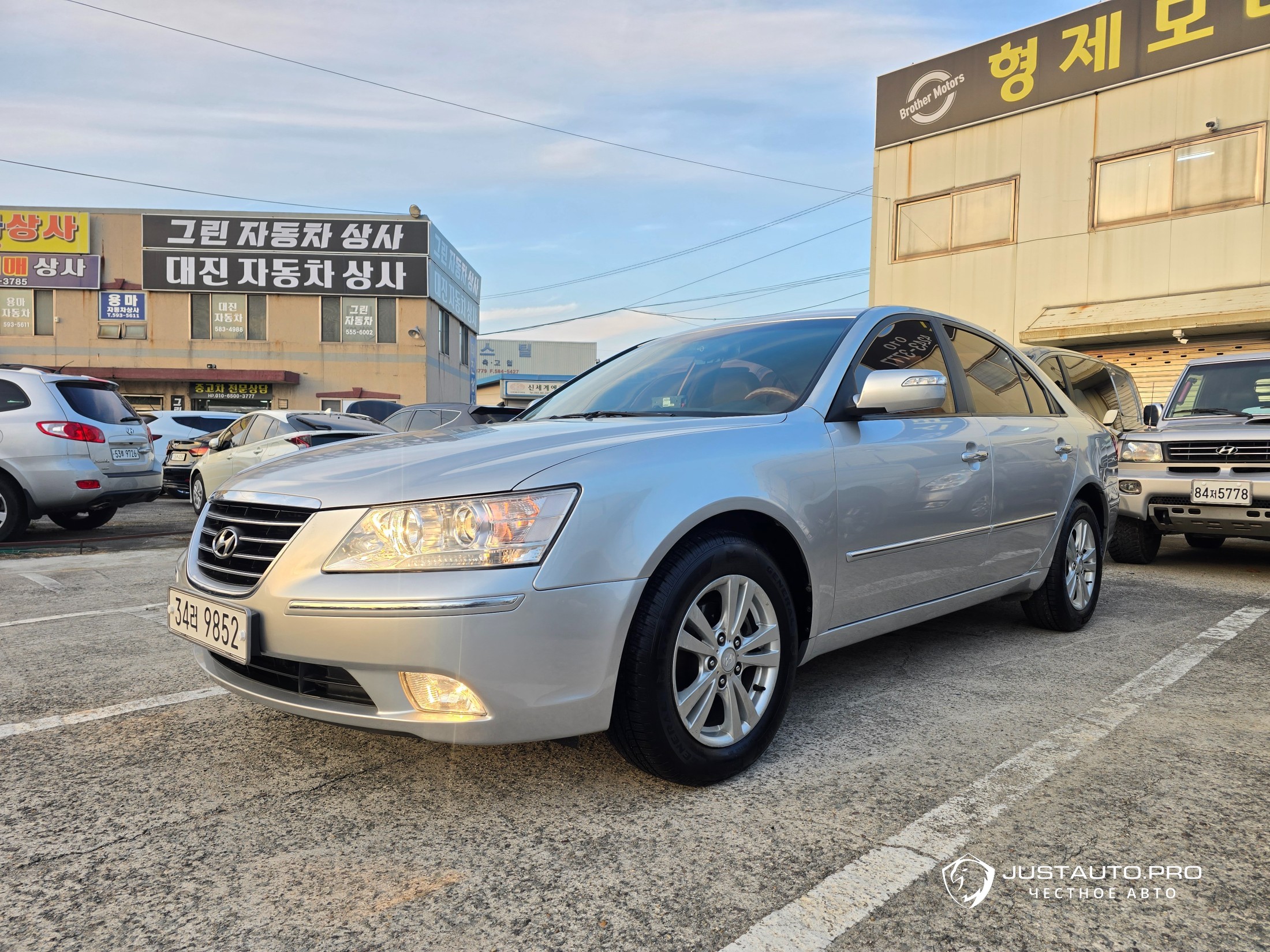 Автомобиль Hyundai Sonata