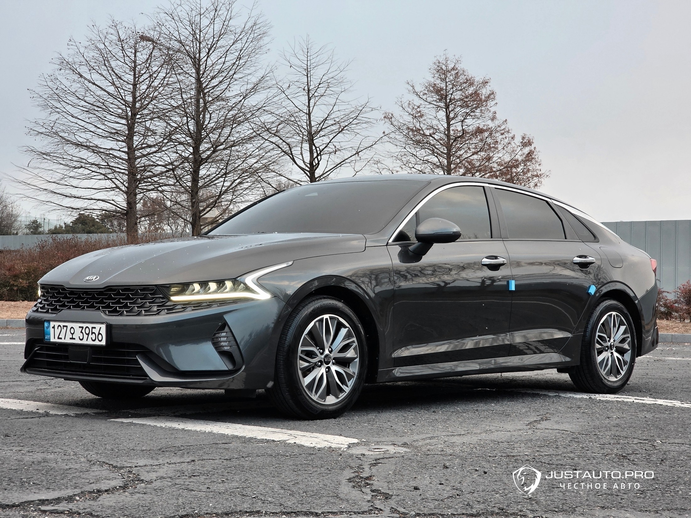 Автомобиль Kia K5