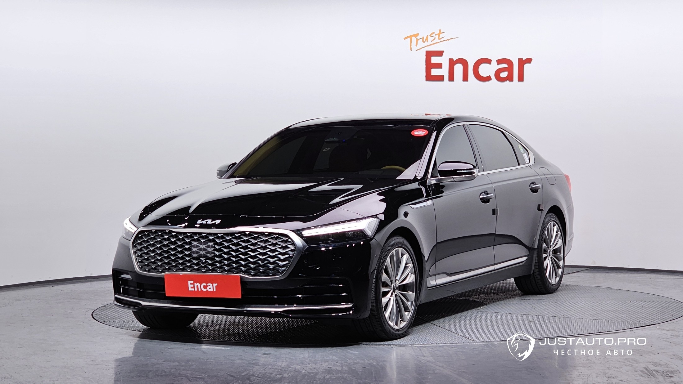Автомобиль Kia K9