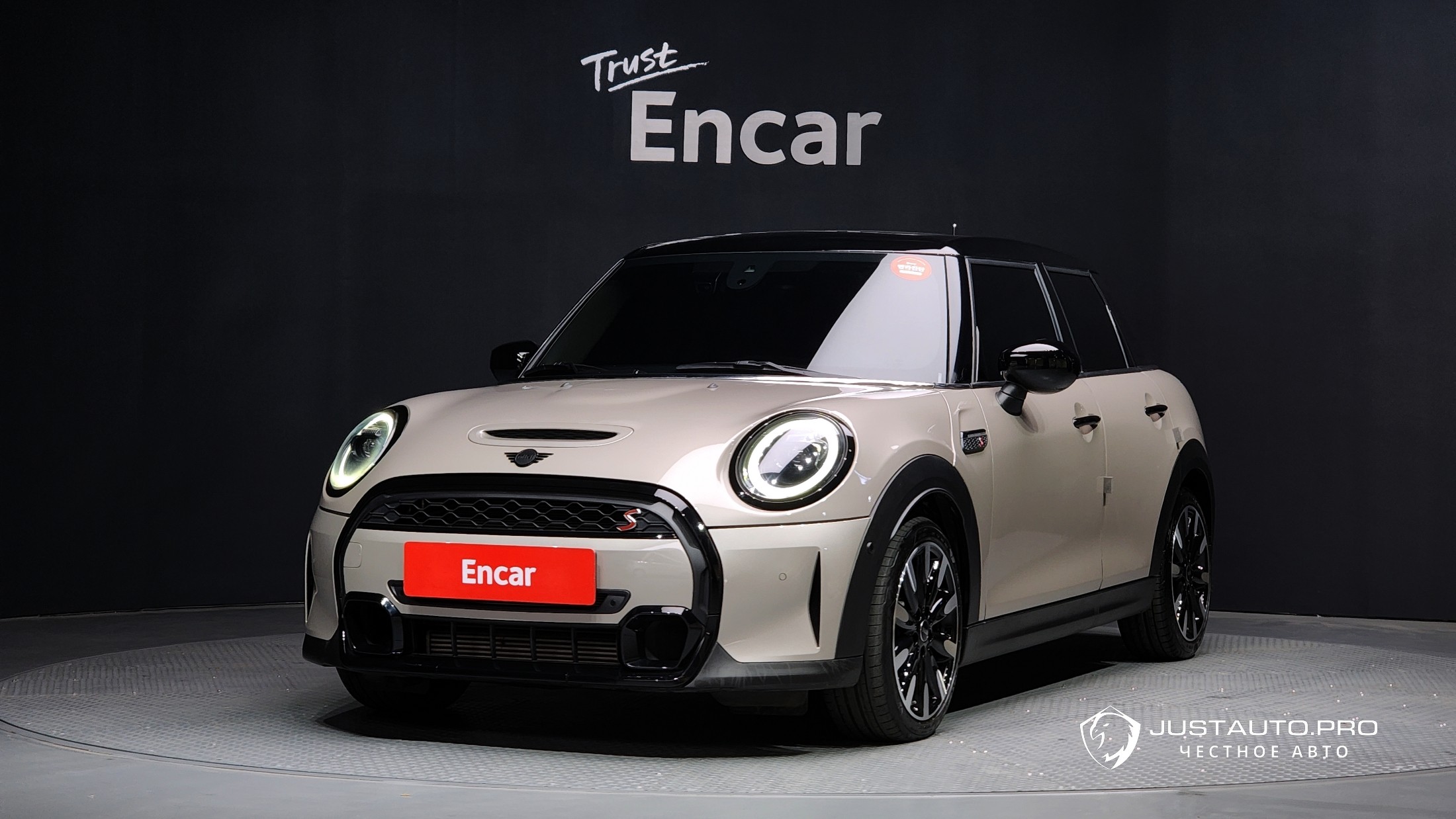 Автомобиль Mini Cooper