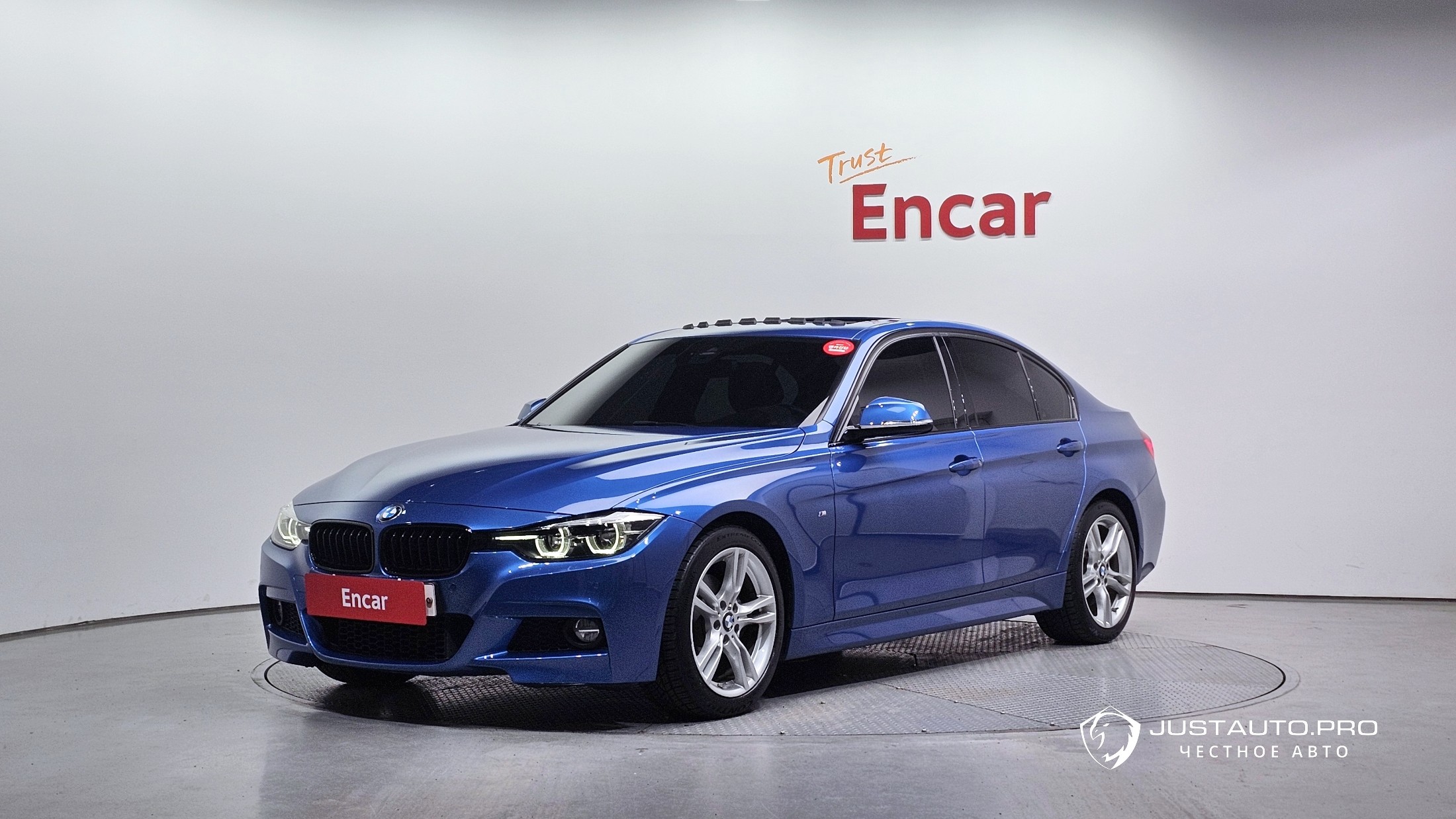 Автомобиль BMW 3-Series