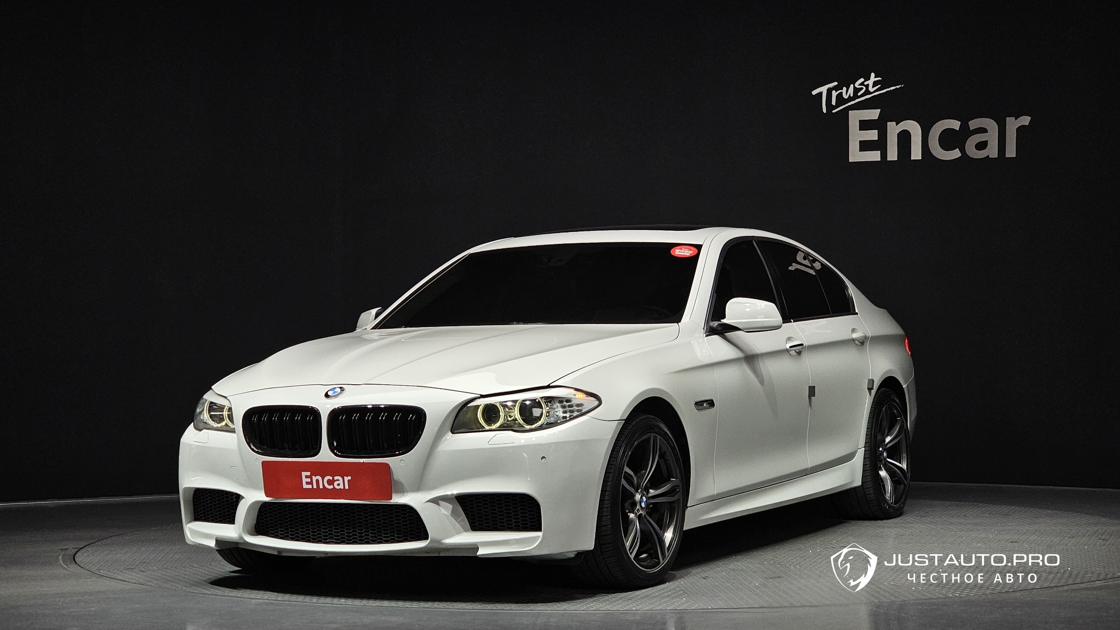 Автомобиль BMW 5-Series