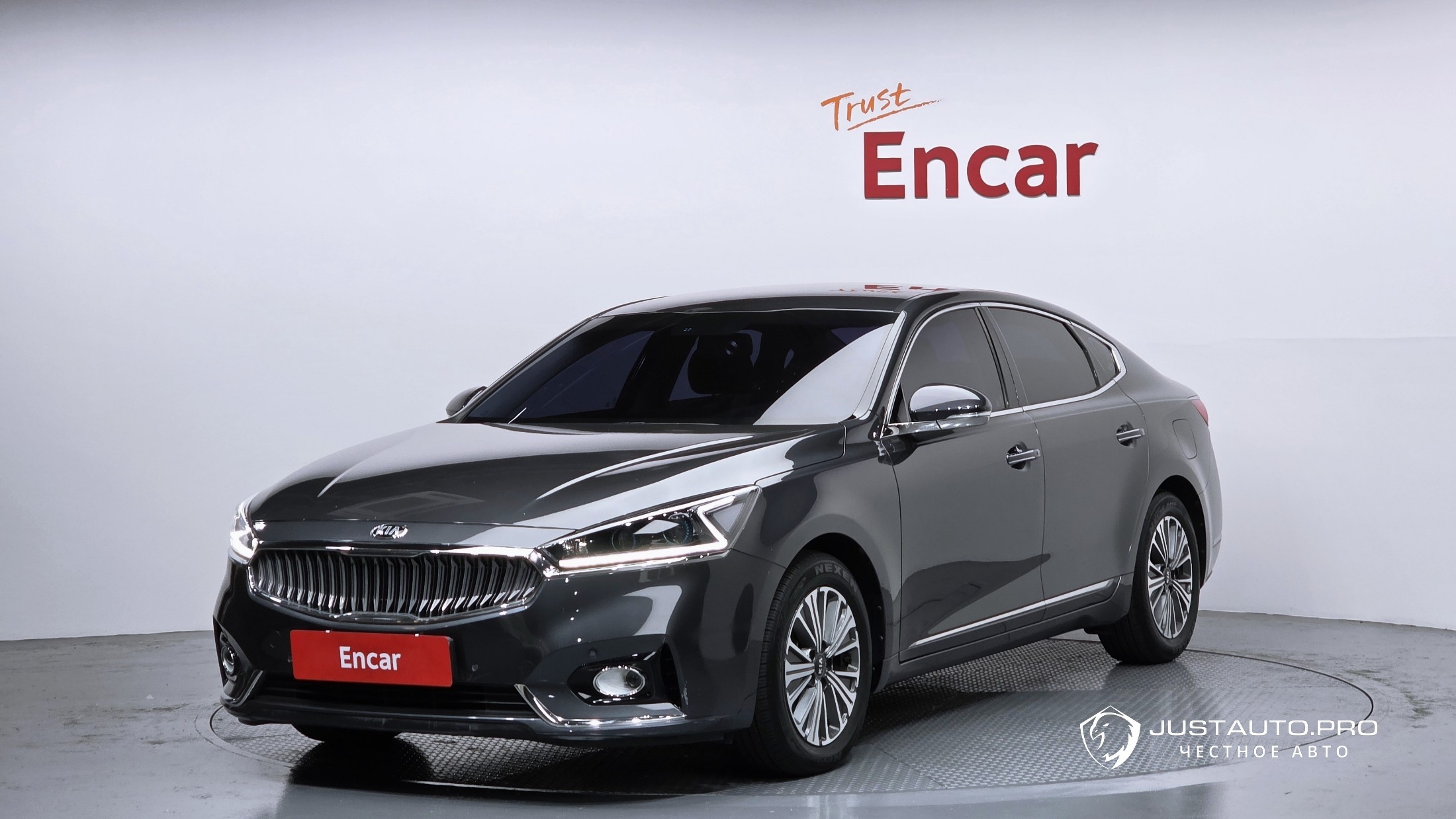 Автомобиль Kia K7