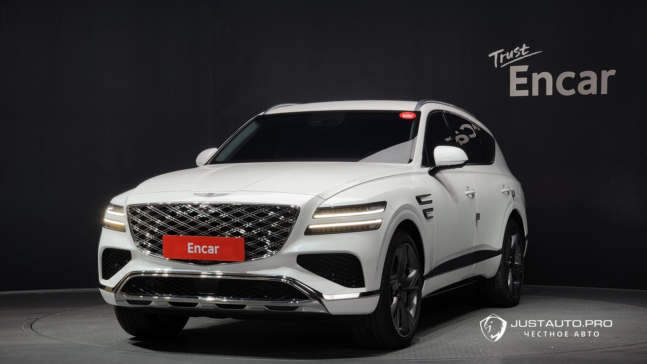 Автомобиль Genesis GV80