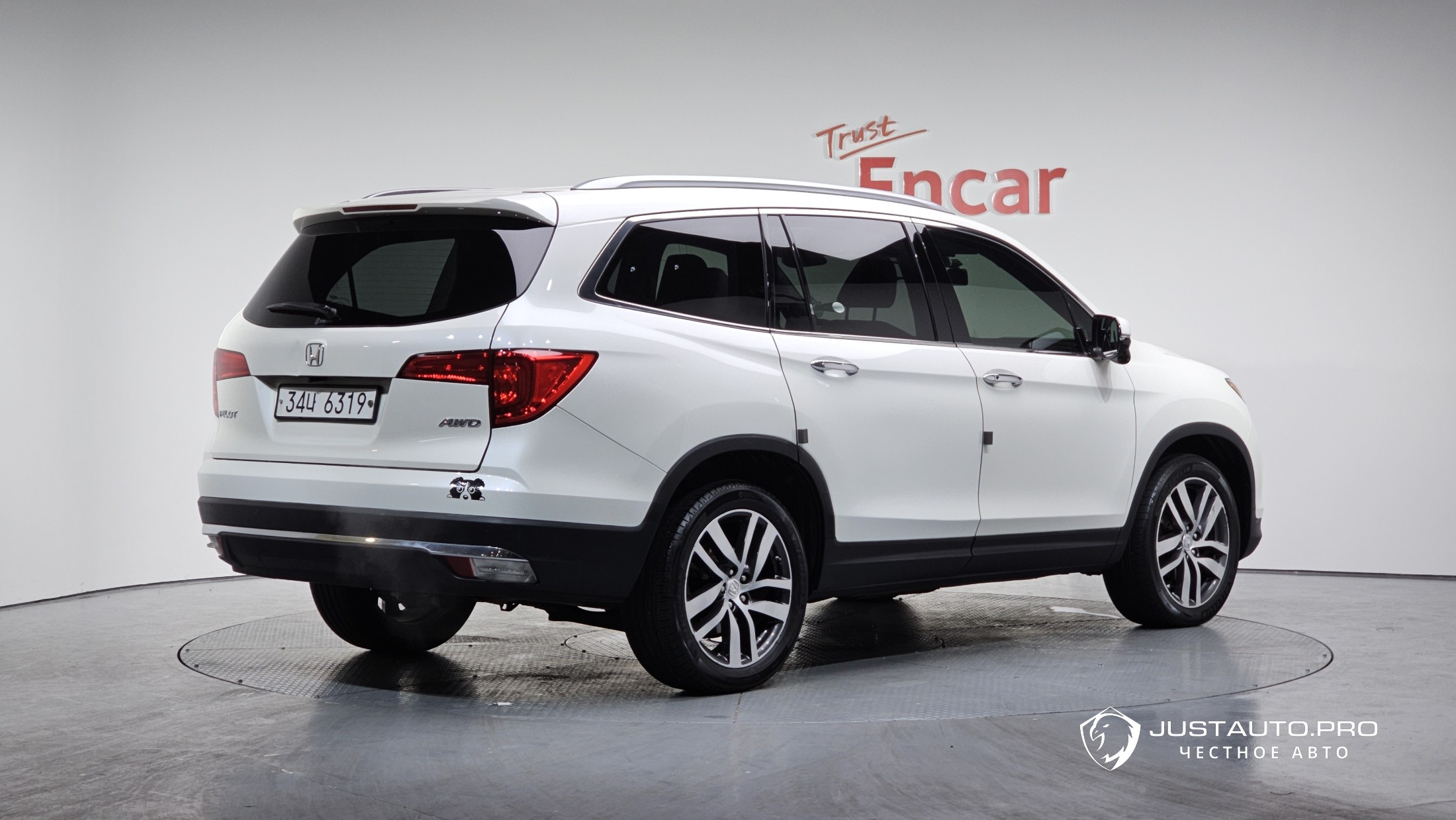 Автомобиль Honda Pilot