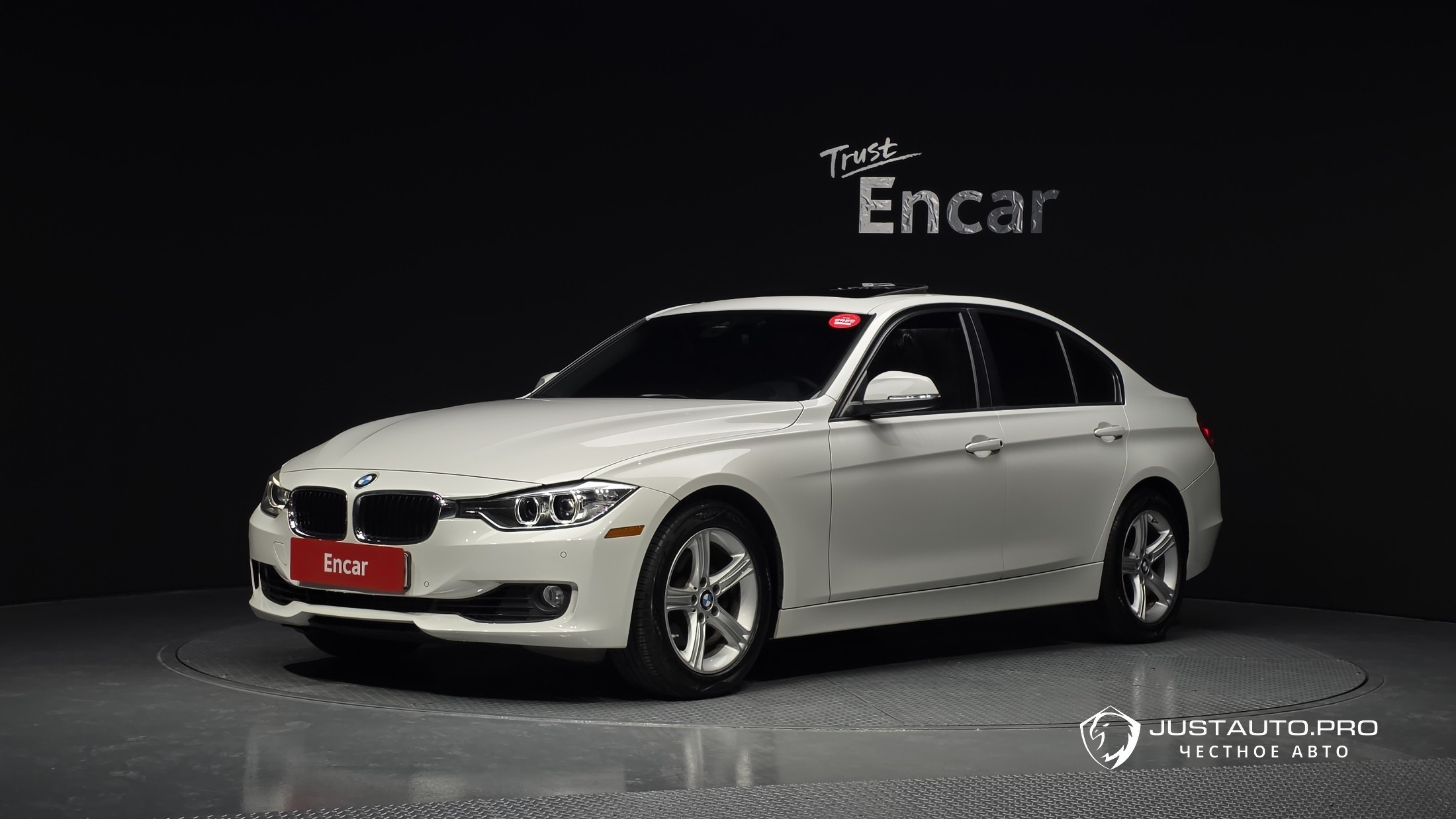 Автомобиль BMW 3-Series