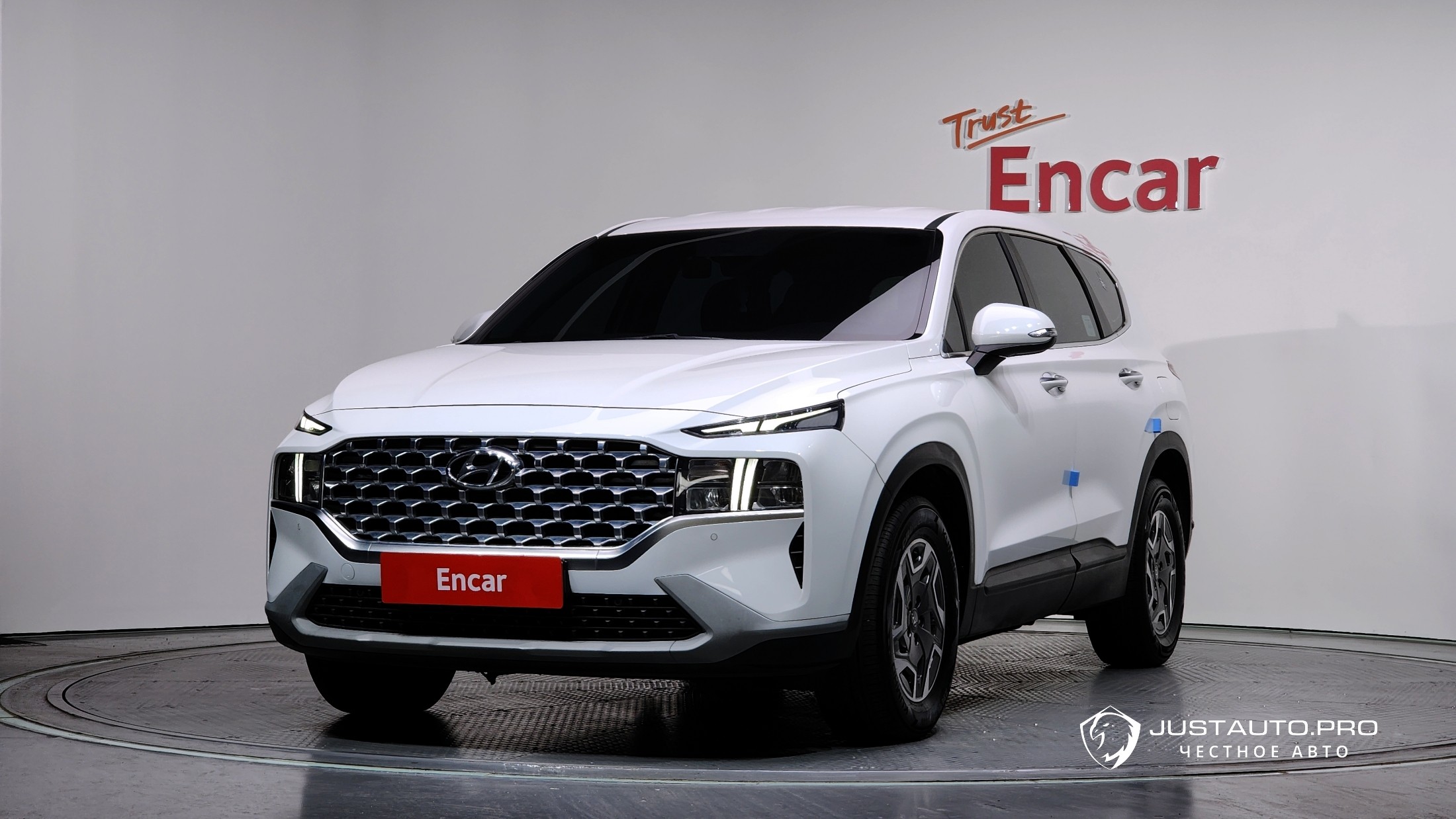 Автомобиль Hyundai Santafe