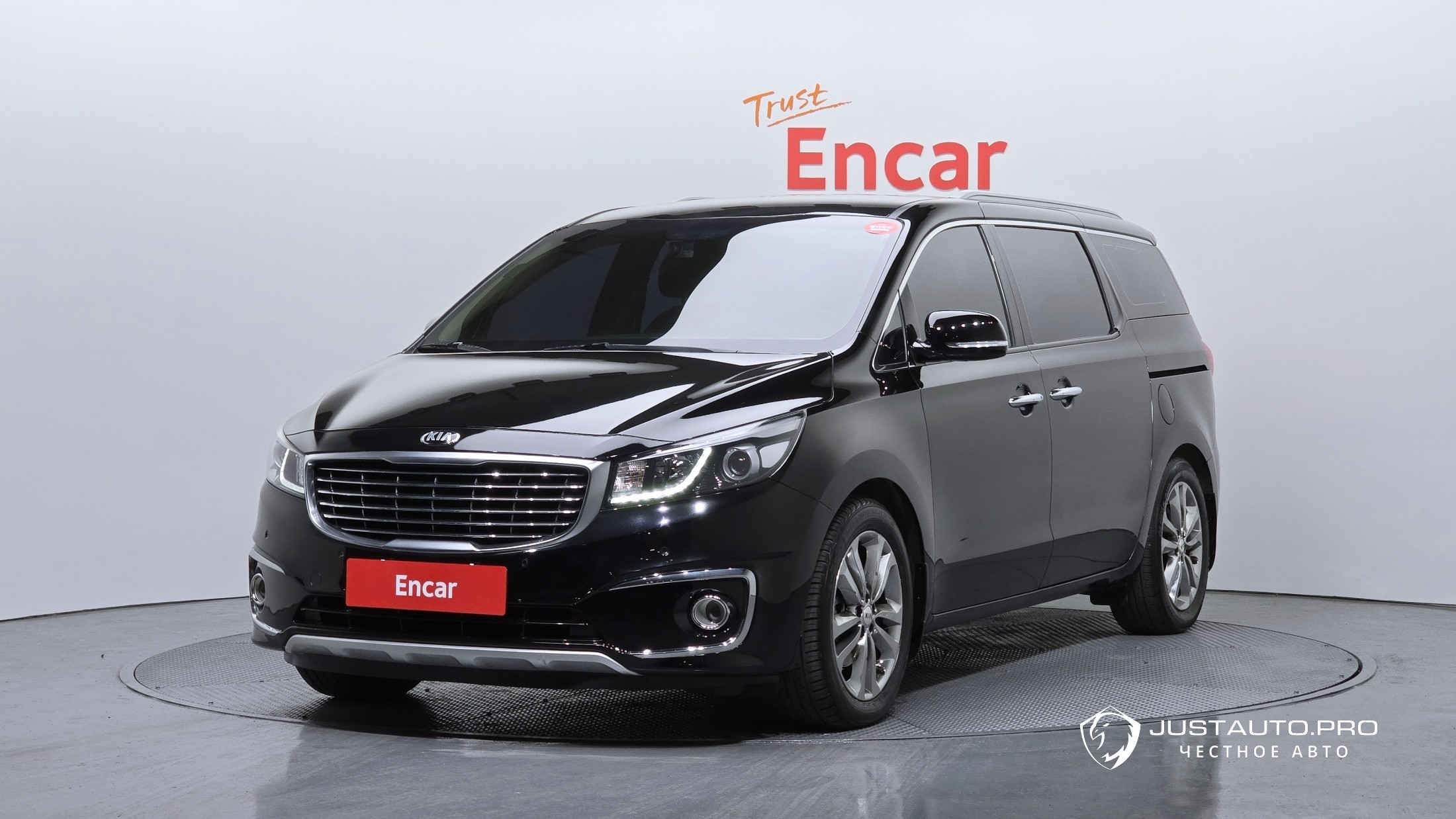 Автомобиль Kia Canival