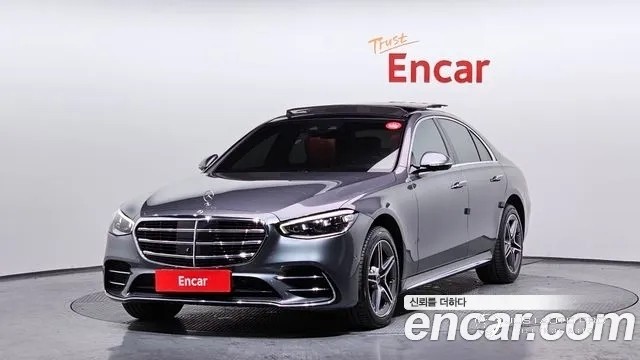 Автомобиль Mercedes-Benz S-Class