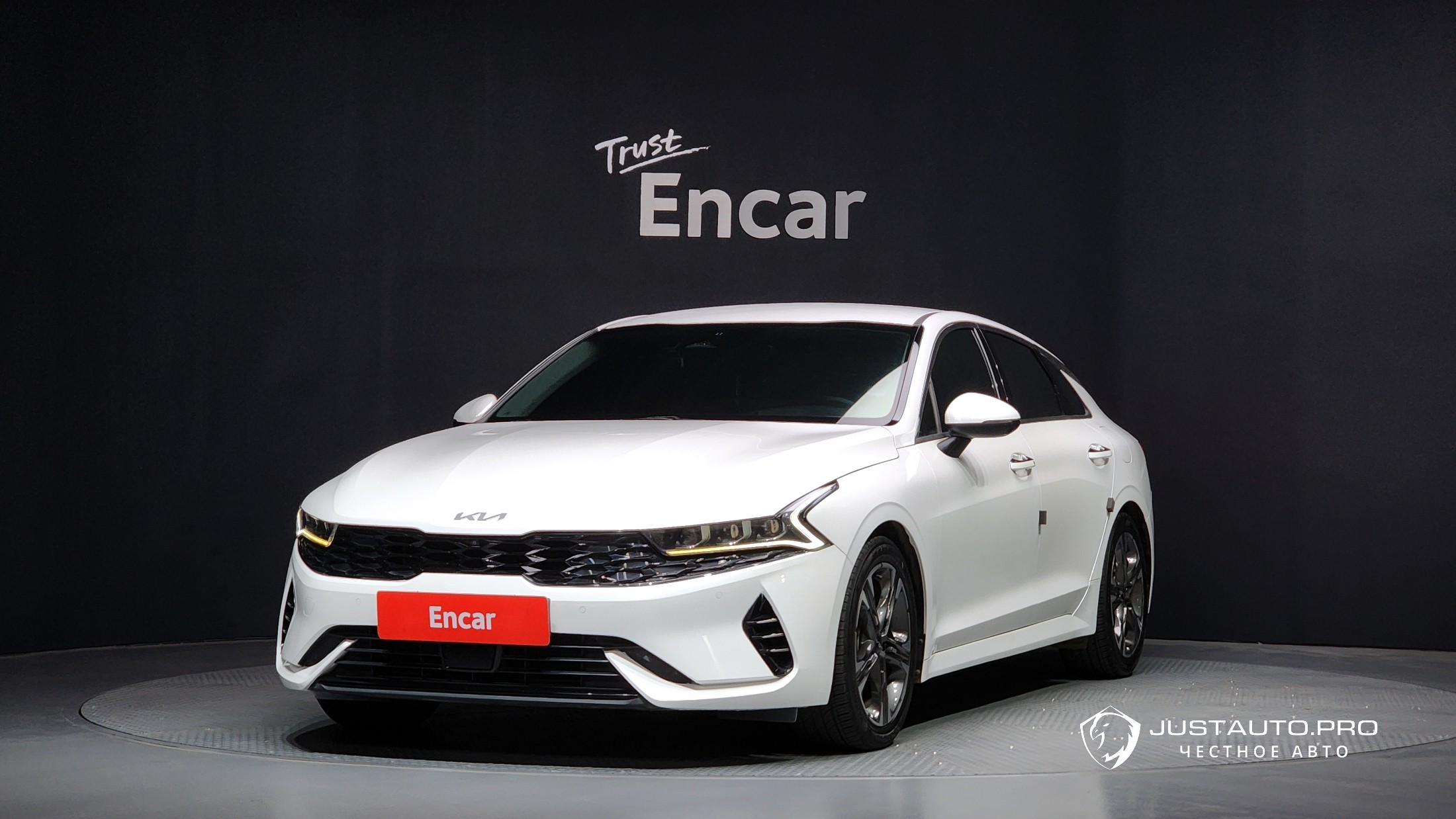 Автомобиль Kia K5