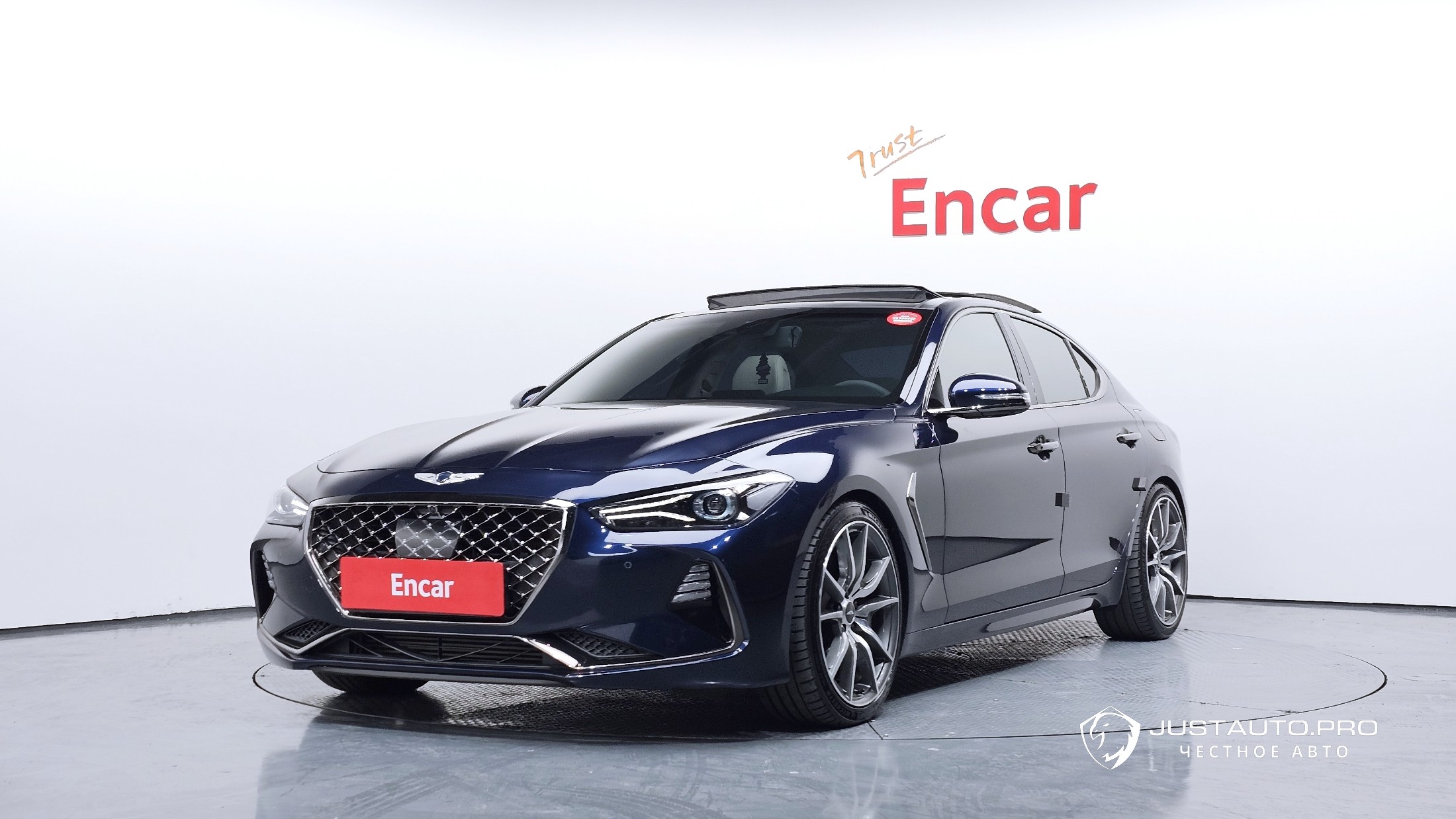 Автомобиль Genesis G70