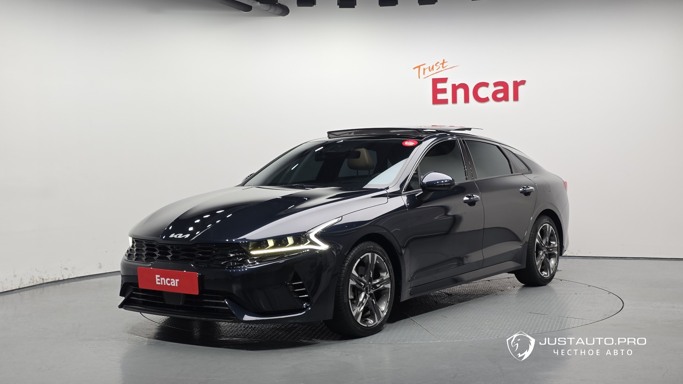 Автомобиль Kia K5