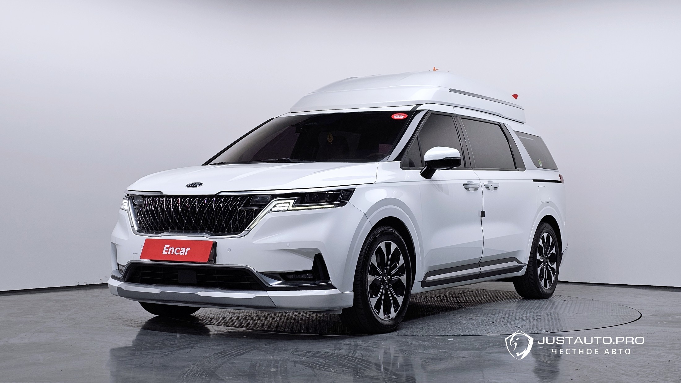 Автомобиль Kia Canival