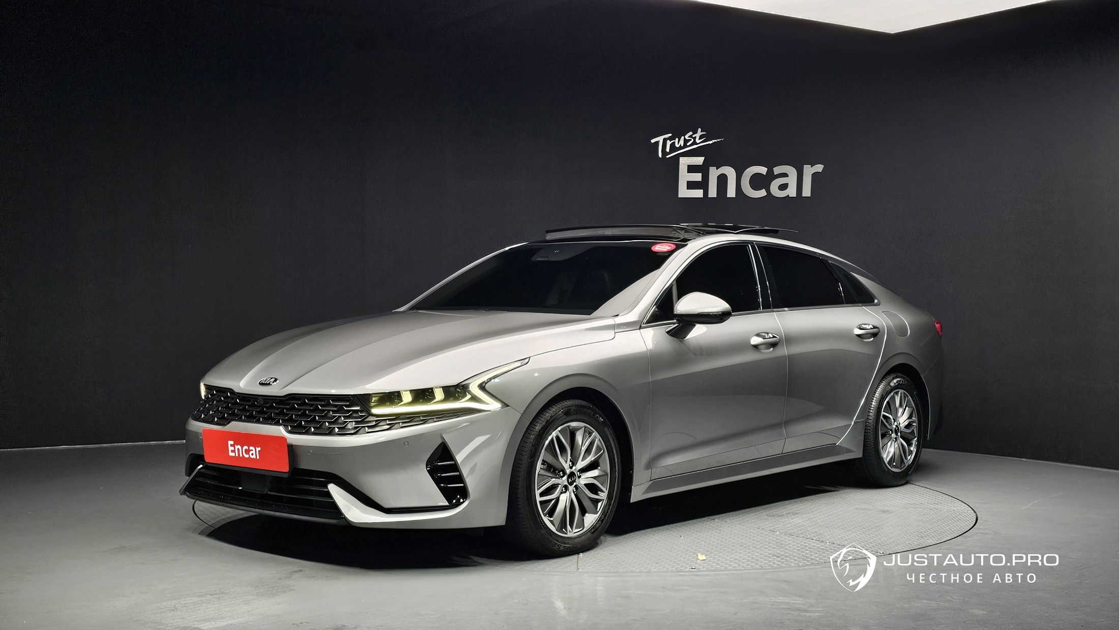 Автомобиль Kia K5