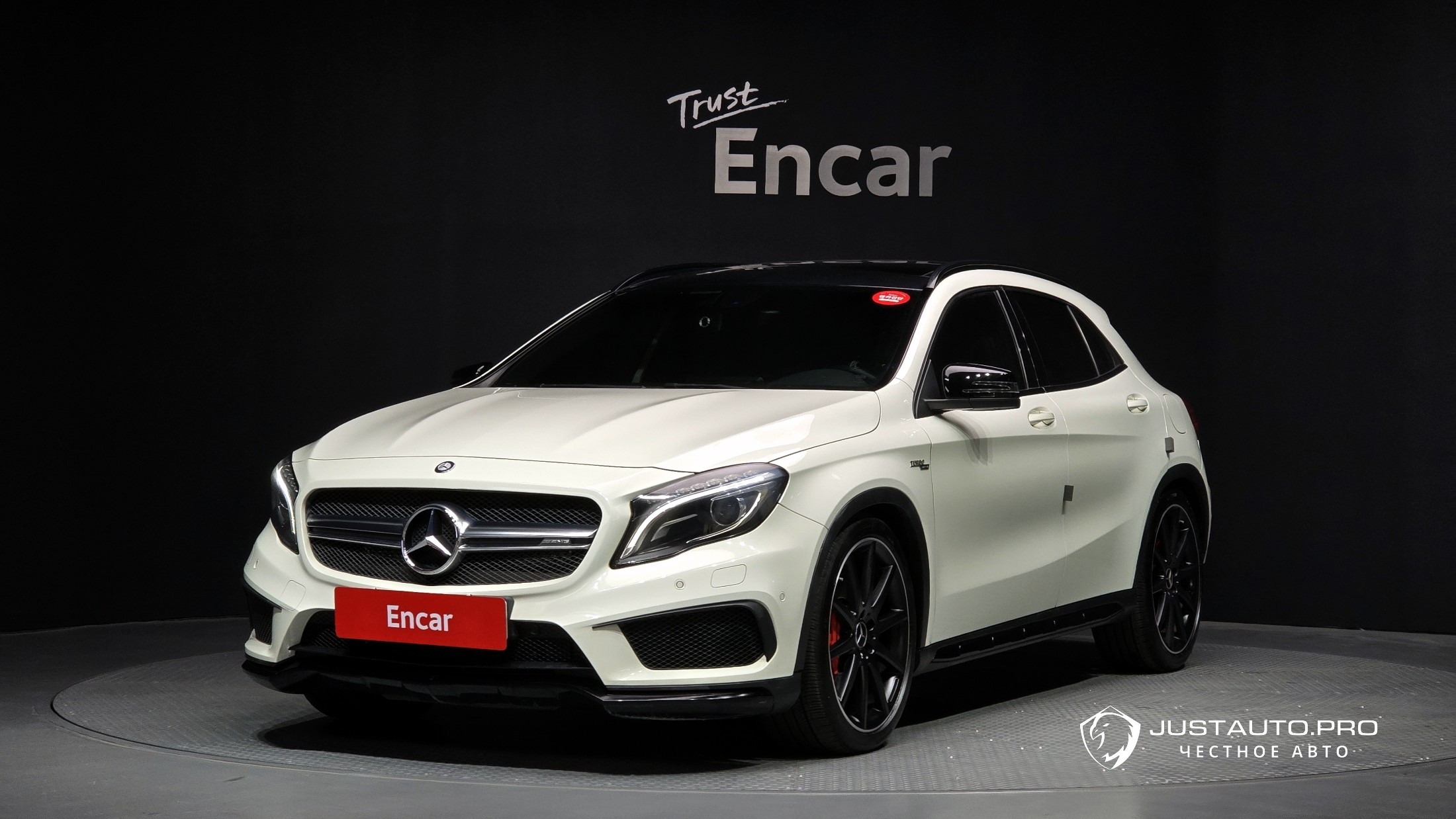 Автомобиль Mercedes-Benz GLA-Class