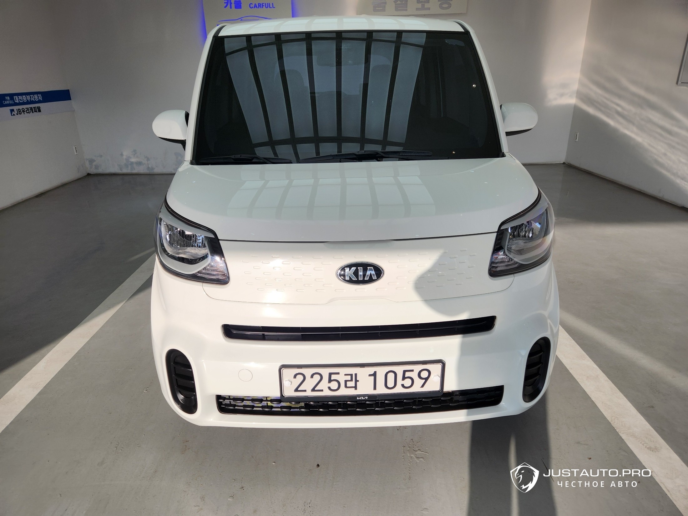 Автомобиль Kia RAY