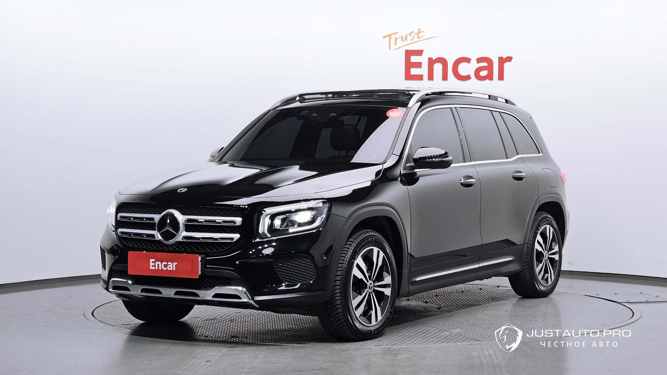 Автомобиль Mercedes-Benz GLB-Class